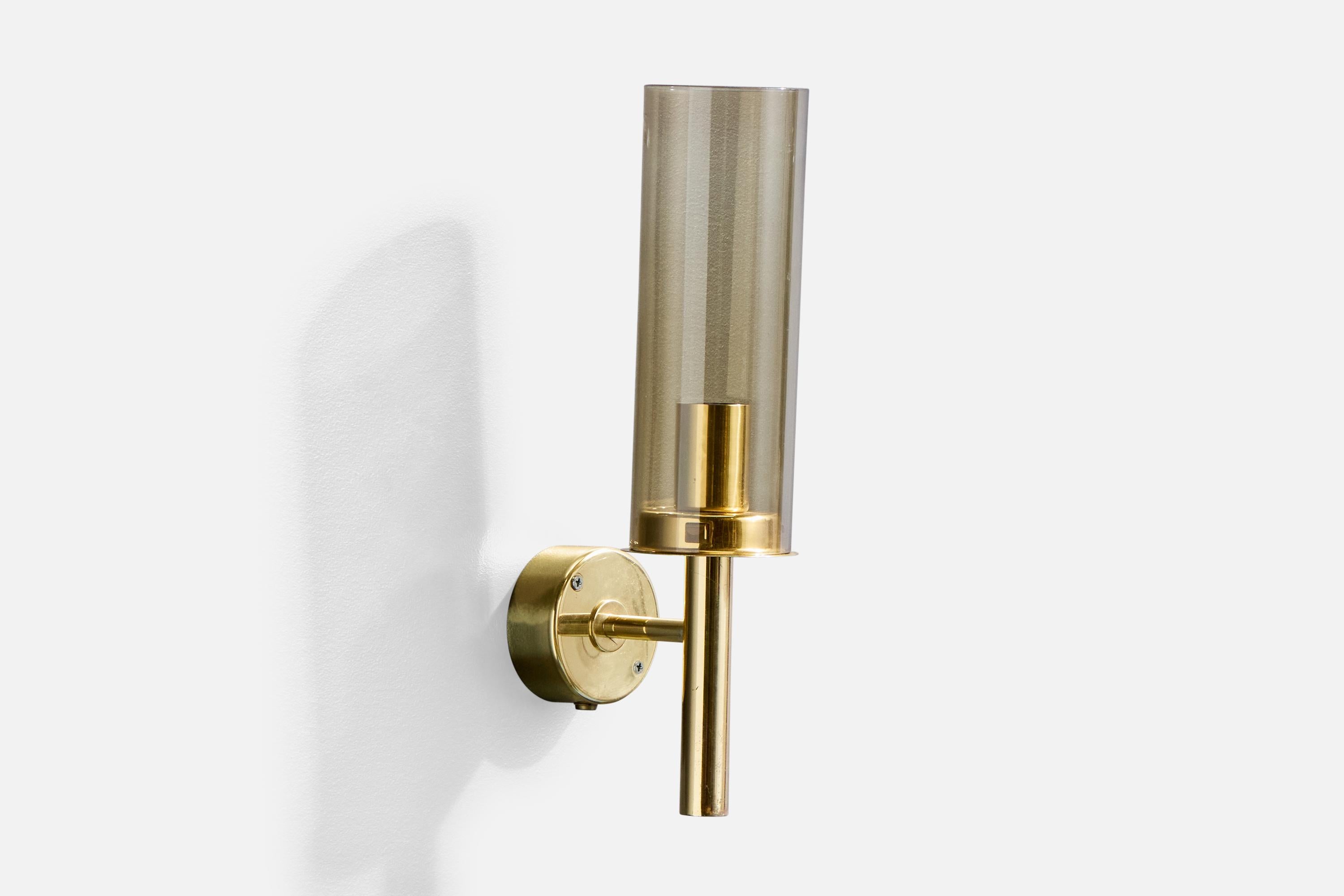 Hans-Agne Jakobsson, Apliques de pared, Latón, Cristal, Suecia, Años 1960 Sueco en venta