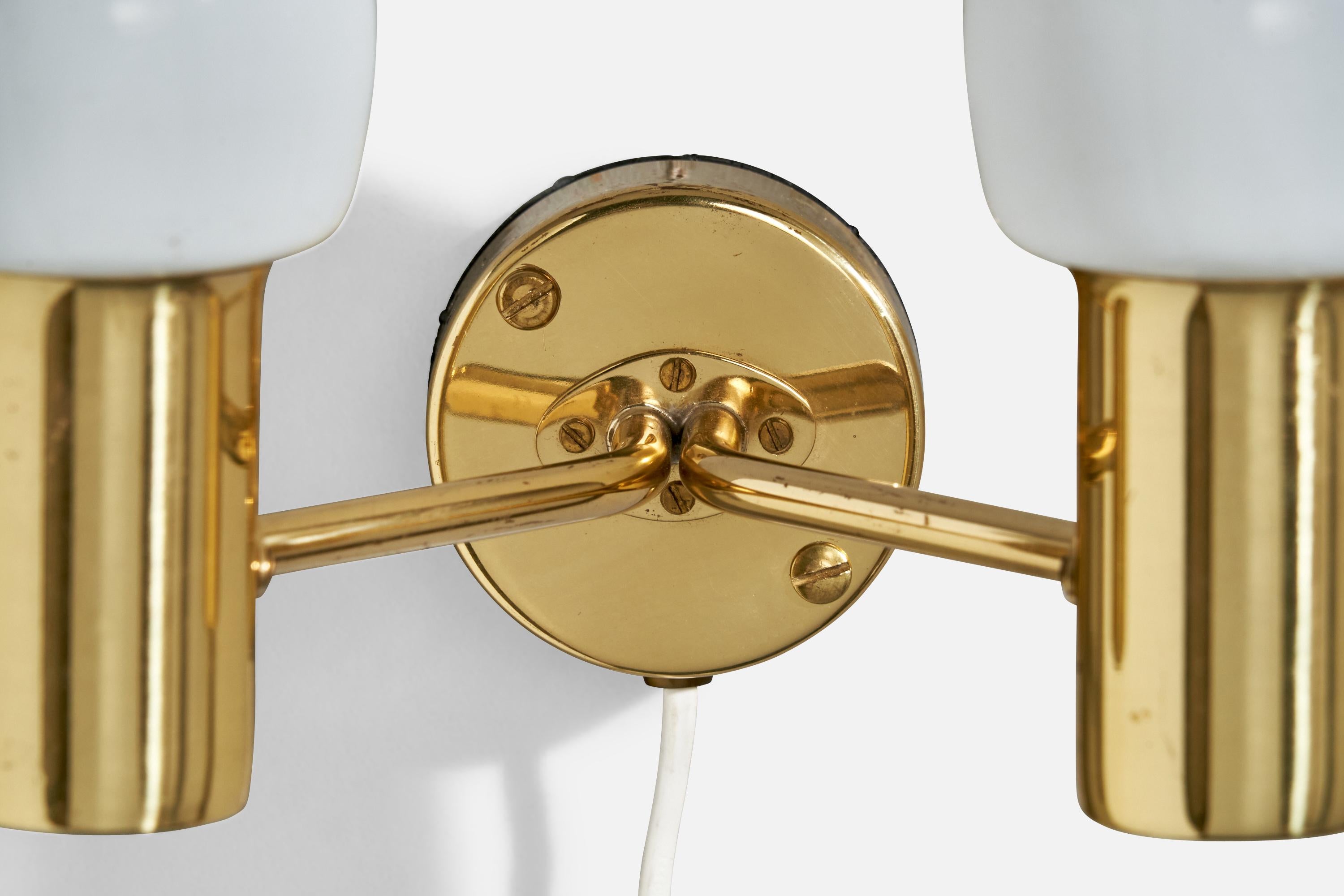 Hans-Agne Jakobsson, Wall Lights, Brass, Glass, Sweden, 1970s For Sale 2