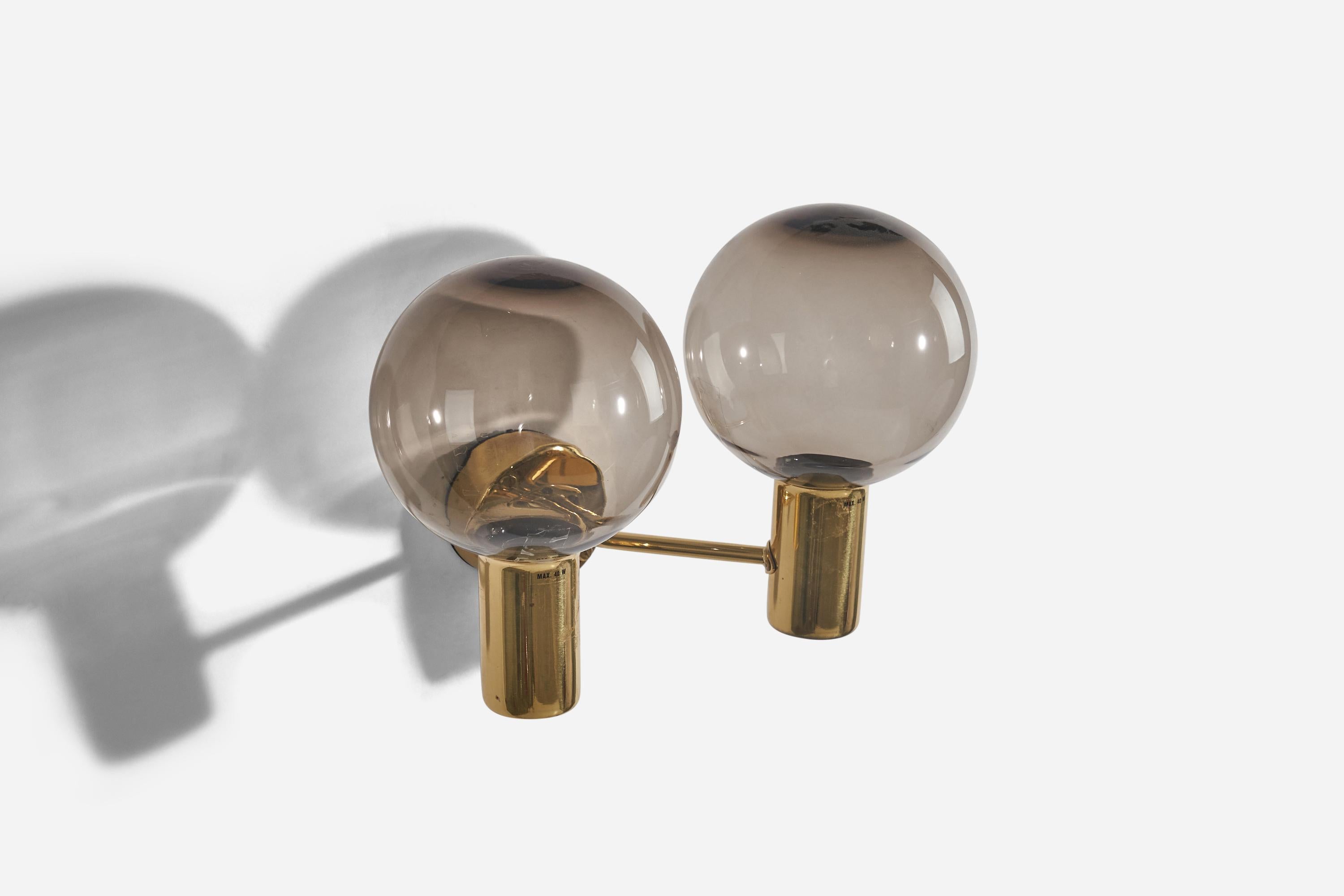 Hans-Agne Jakobsson, Wall Lights, Brass, Glass, Sweden, c. 1970s In Good Condition For Sale In High Point, NC