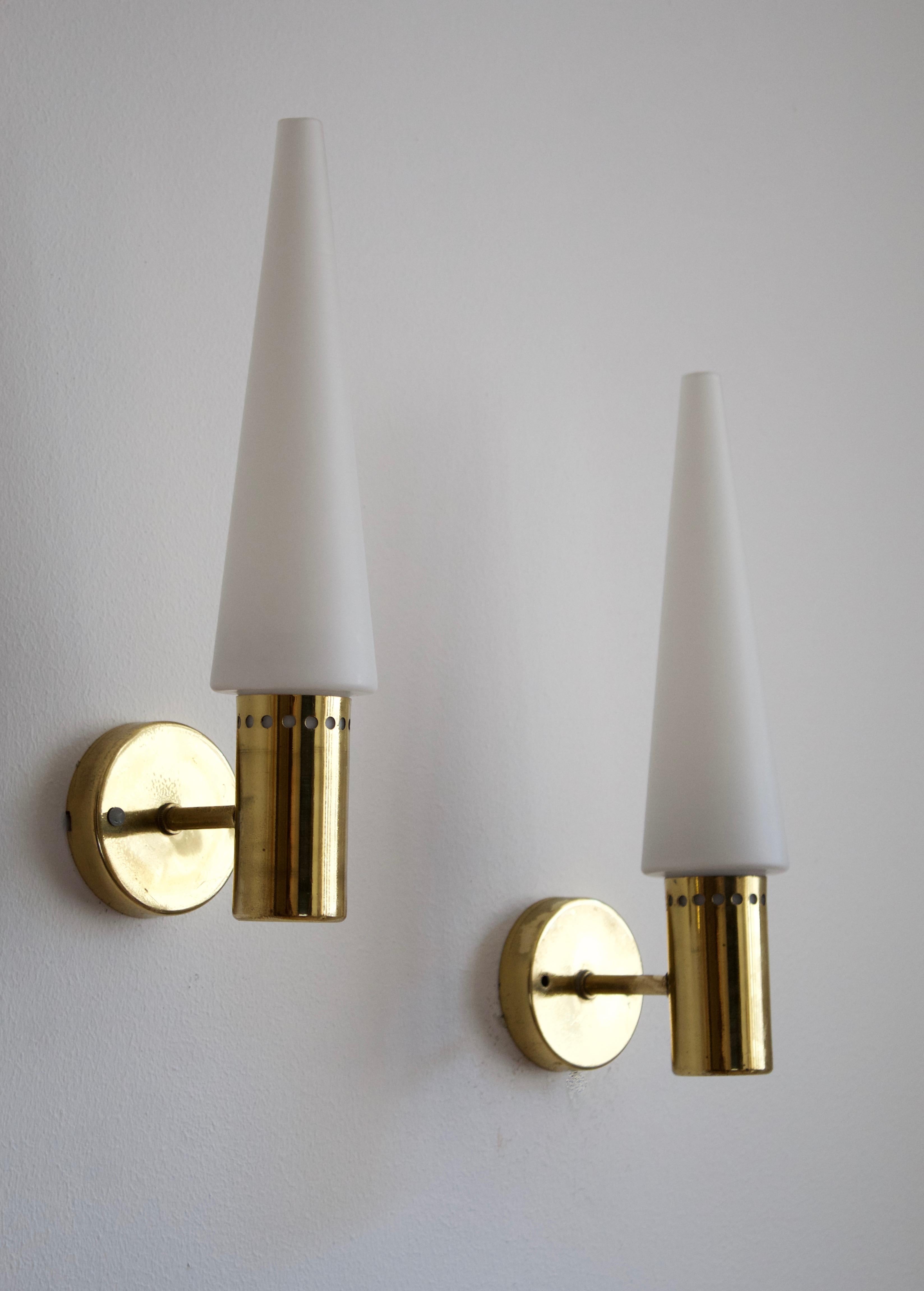 Mid-Century Modern Hans-Agne Jakobsson, Wall Lights, Brass, Milk Glass, Sweden, c. 1960s For Sale