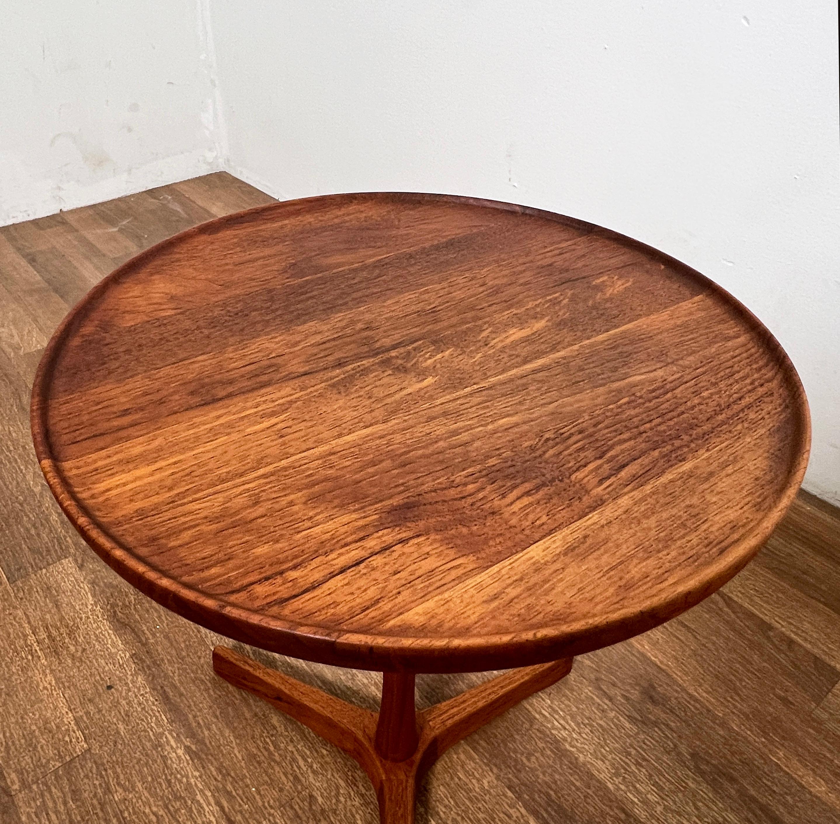 Hans Andersen Danish Teak Tripod Side Table Circa 1960s In Good Condition For Sale In Peabody, MA