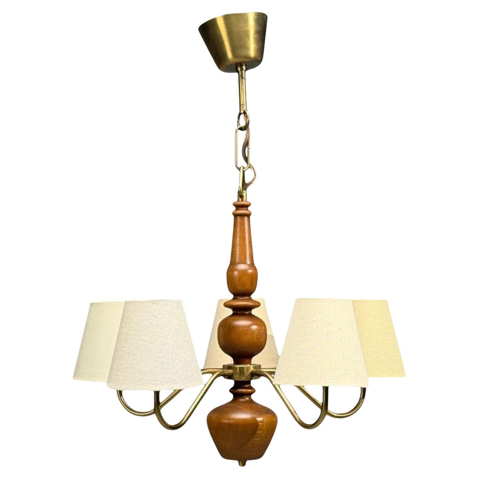 Hans Bergström Attr., Lampada a sospensione, Ottone, Wood, Svezia, anni 
20 in vendita