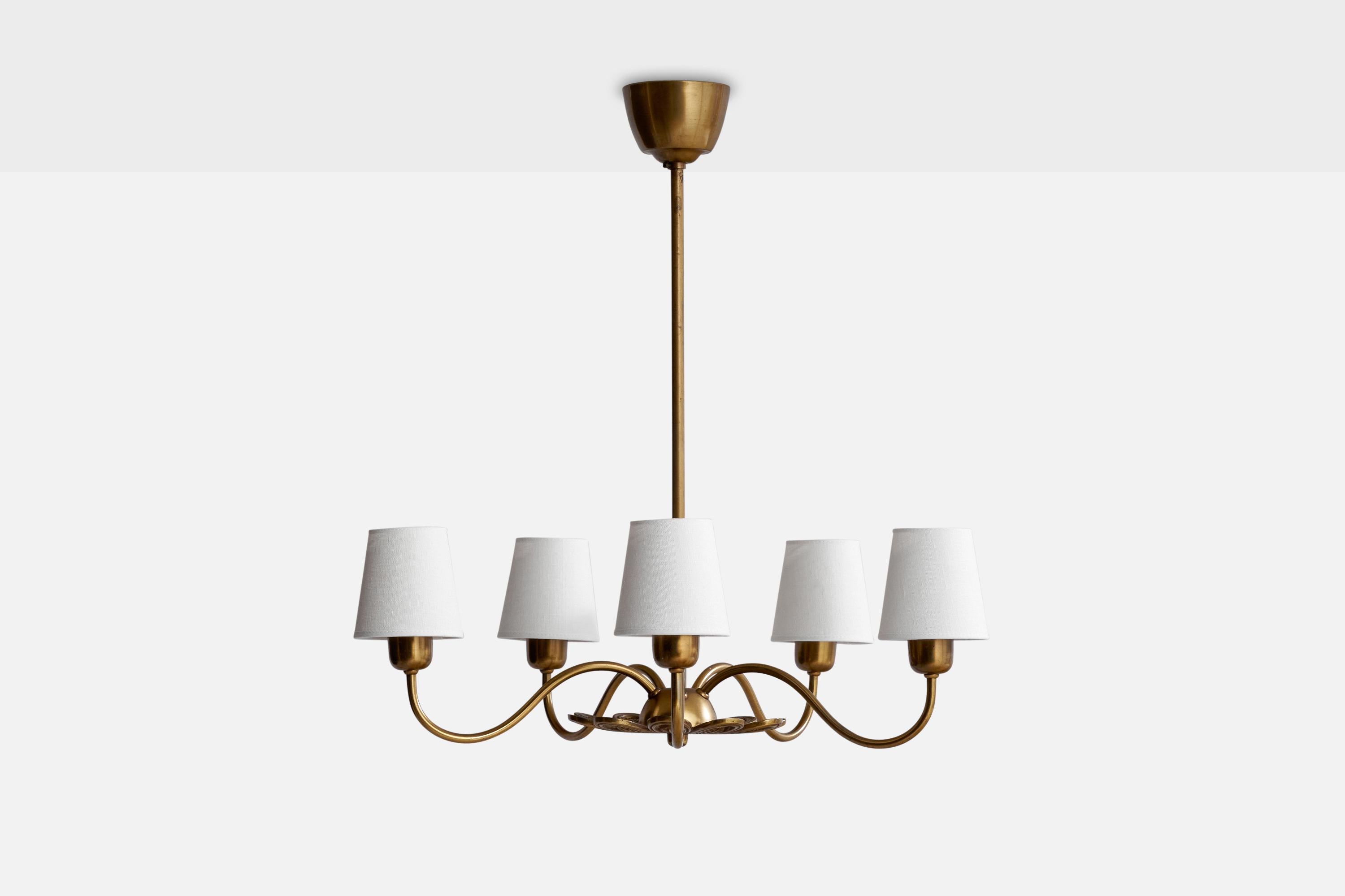 A brass and white fabric chandelier attributed to Hans Bergström för Ateljé Lyktan, Sweden, 1940s.

Dimensions of canopy (inches): 3.5” H x 4” Diameter
Socket takes standard E-26 bulbs. 5 socketsThere is no maximum wattage stated on the fixture. All