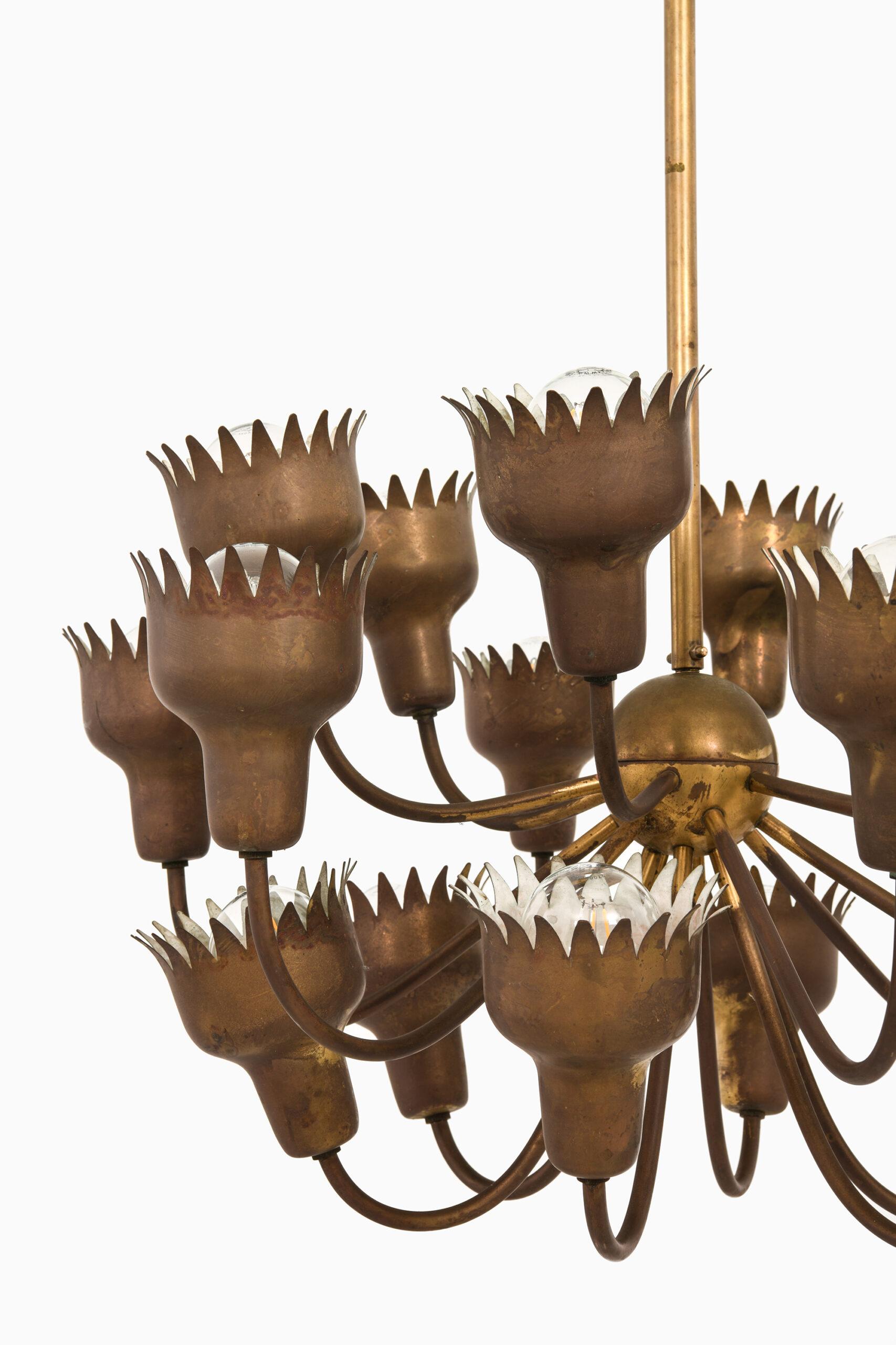 Rare and early ceiling lamp model nr 90 / Beehive designed by Hans Bergström. Produced by Ateljé Lyktan in Åhus, Sweden.