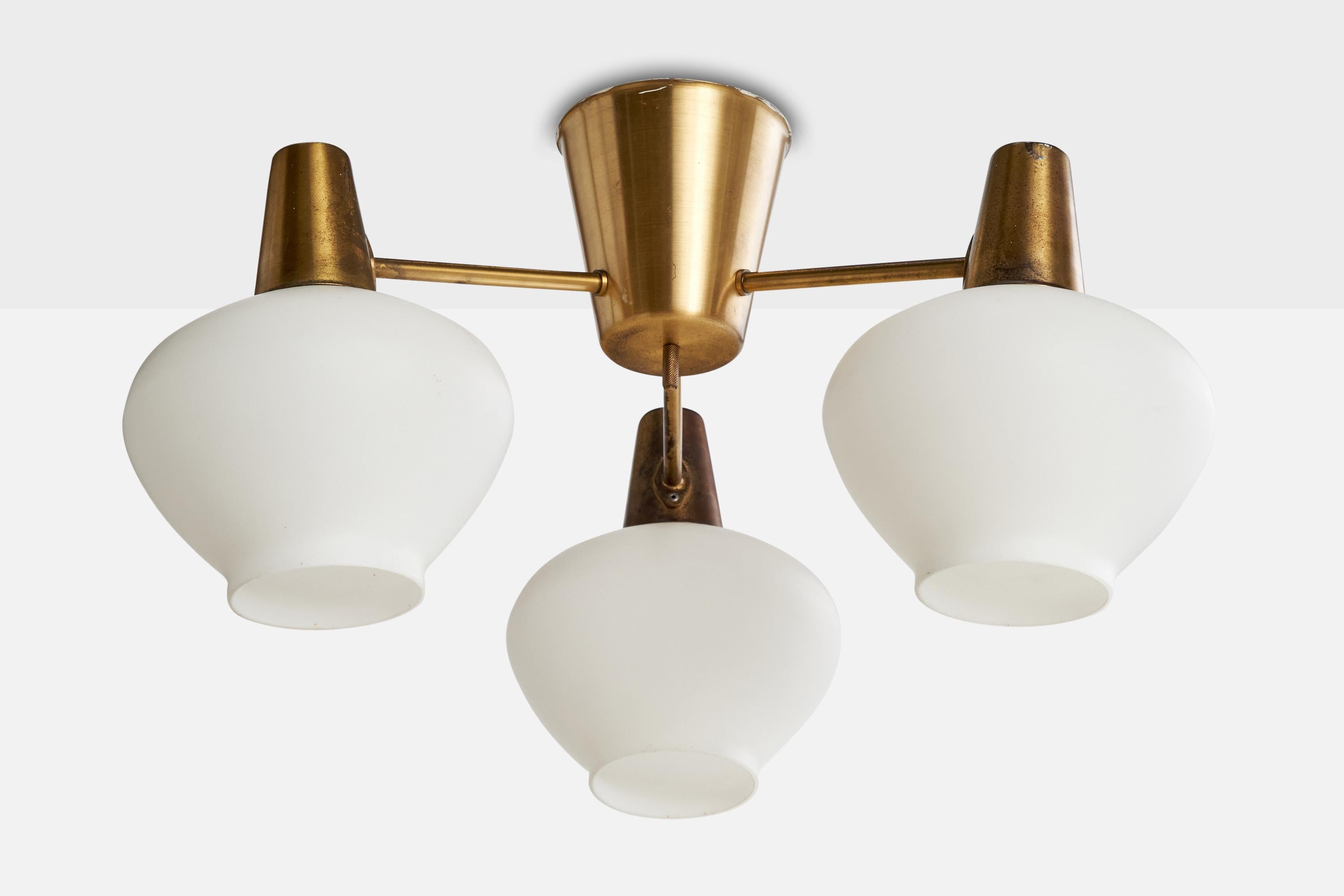 A brass and white opaline glass chandelier designed by Hans Bergström and produced by Ateljé Lyktan, Sweden, c. 1950s.

Overall Dimensions (inches): 11.125” H x  20.5” Diameter

Dimensions of Canopy:  4.5” H x 4.75” diameter 

Bulb Specifications: