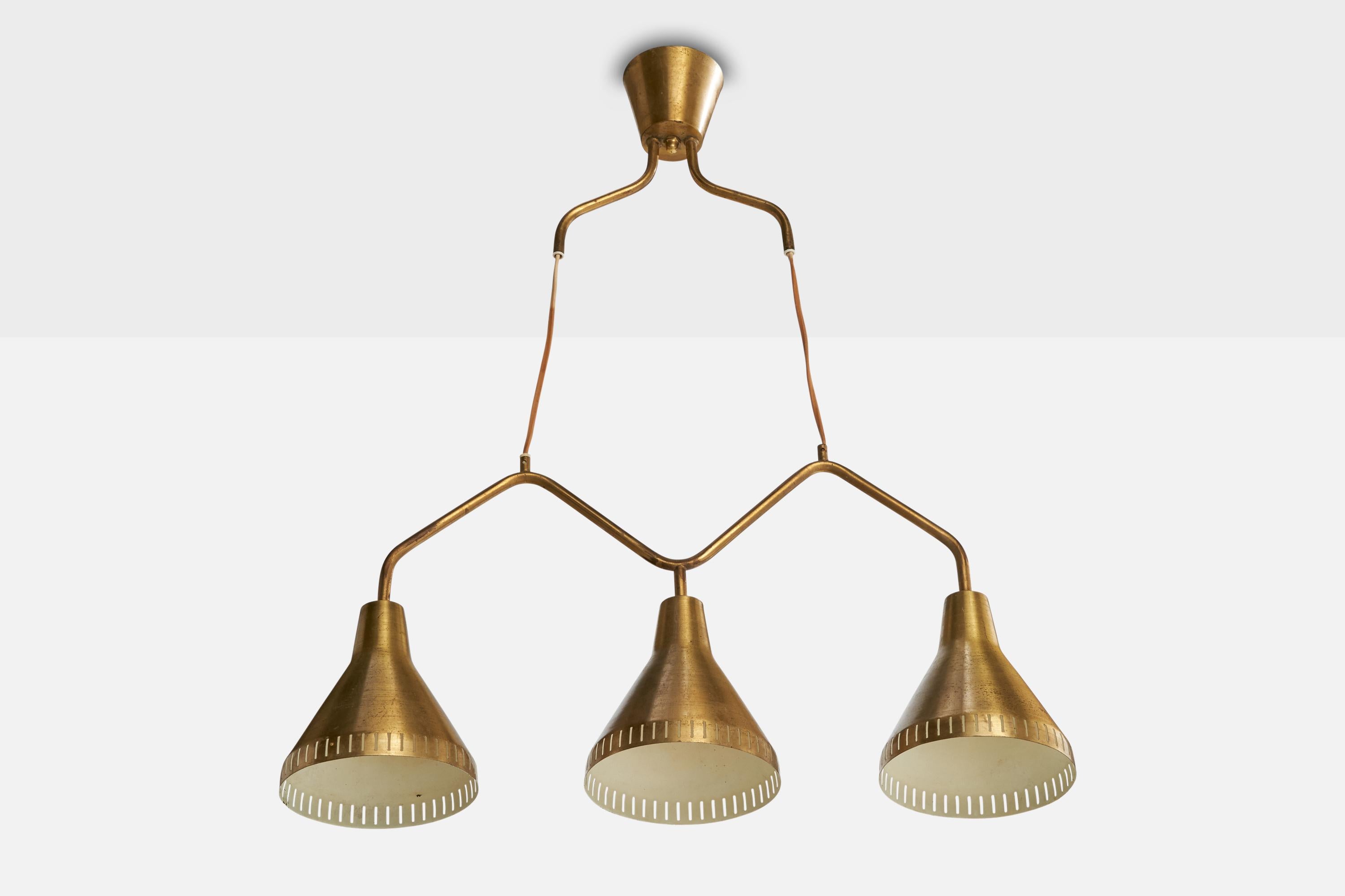 A brass chandelier designed by Hans Bergström and produced by Ateljé Lyktan, Sweden, c. 1950s.

Overall Dimensions (inches): 30” H x  25.5” W x 6.375” D

Dimensions of Canopy:  3.5” H x 4” diameter

Stem length: 5.25” H

Cord length: 8.5” H

Bulb
