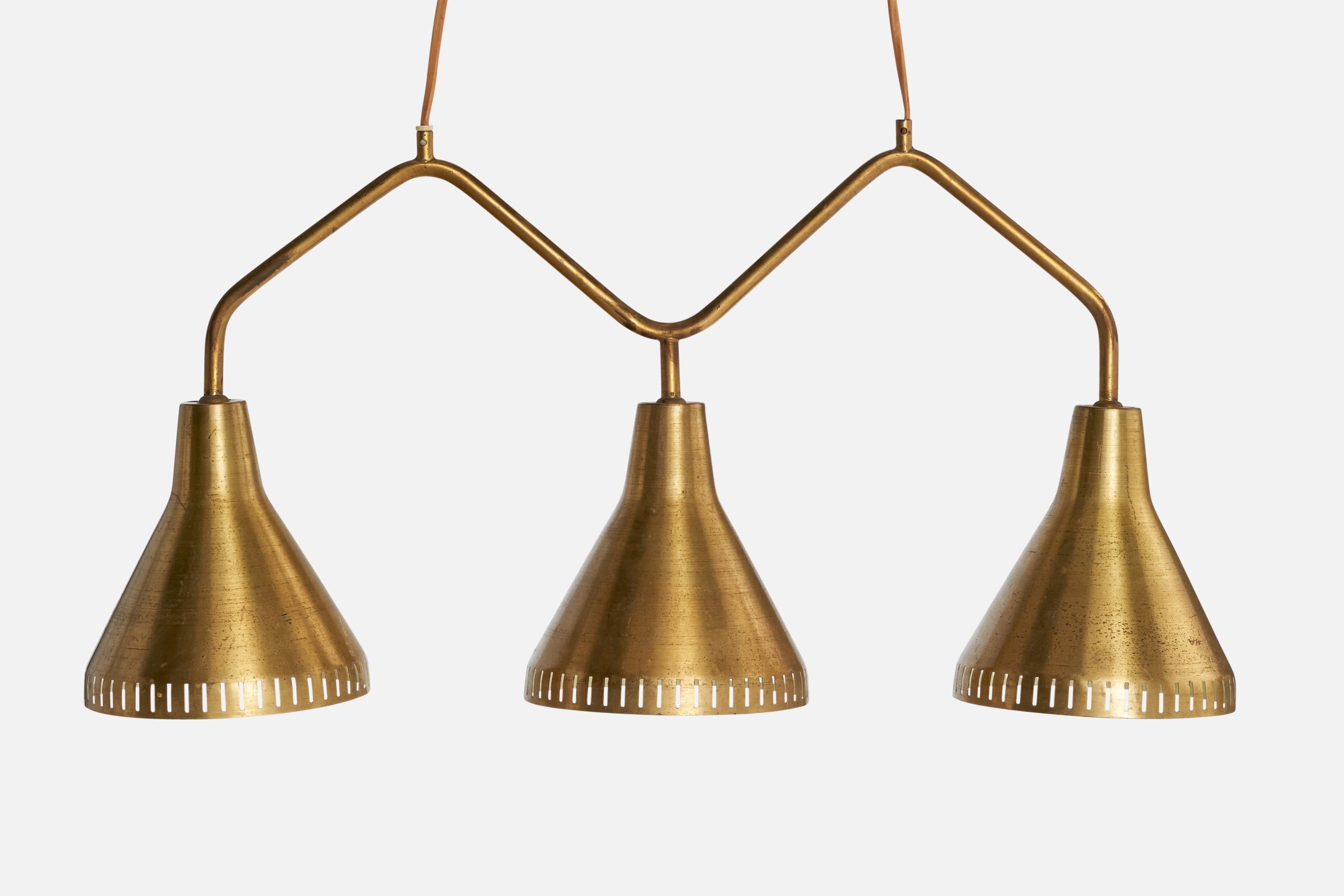 Hans Bergström, Chandelier, Brass, Sweden, 1950s In Good Condition For Sale In High Point, NC