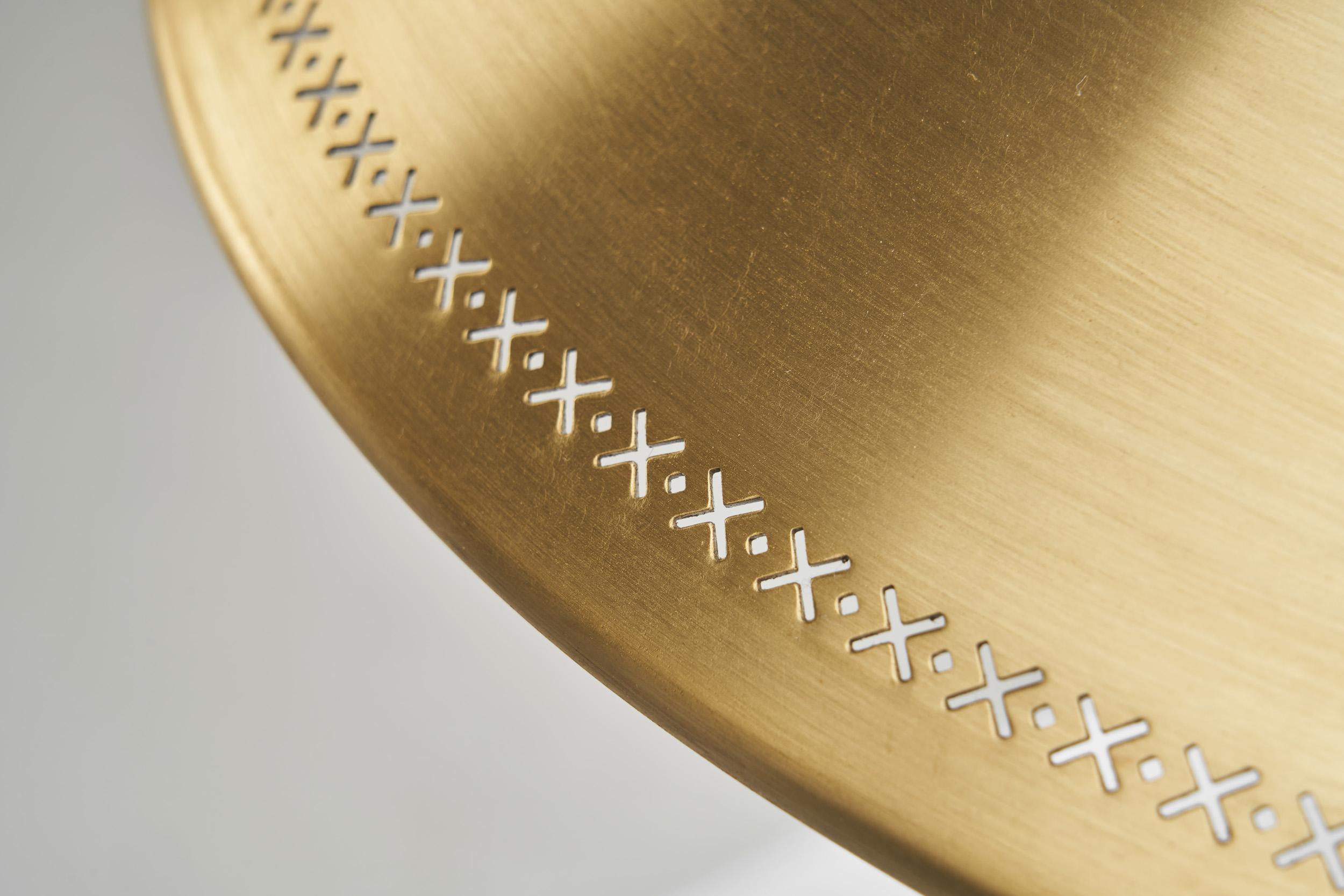 Lampe de table en orme et laiton Hans Bergström pour ASEA, Suède, années 1950 en vente 3