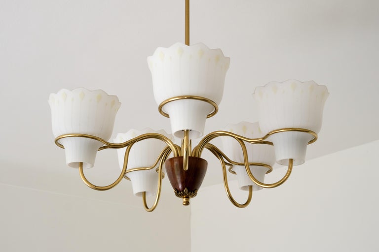 Mid-20th Century Hans Bergström Five Arm Chandelier in Brass, Wood and Glass, ASEA, Sweden, 1950s For Sale