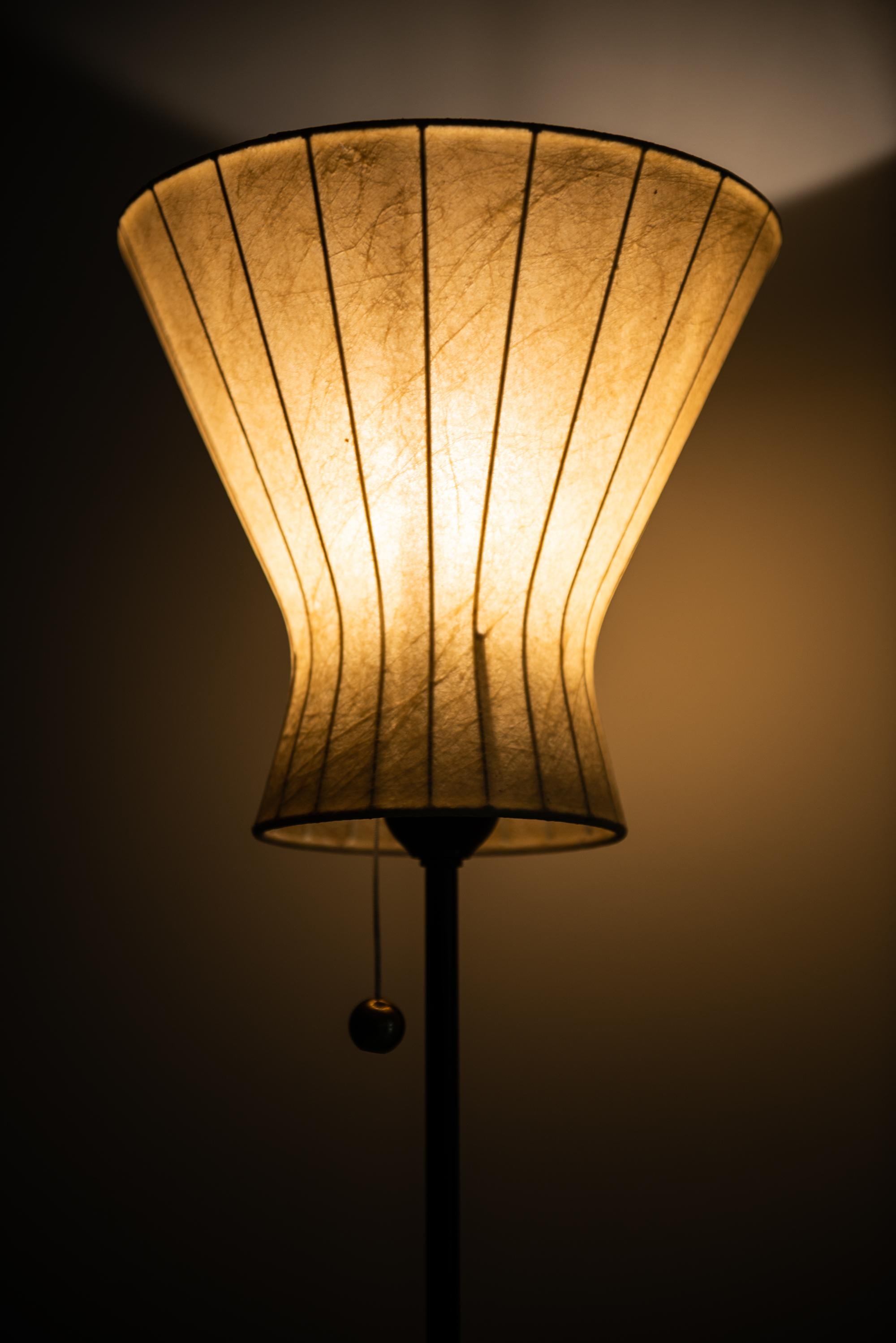 Hans Bergström Lampadaire Modèle No 563 par Ateljé Lyktan en Suède en vente 1