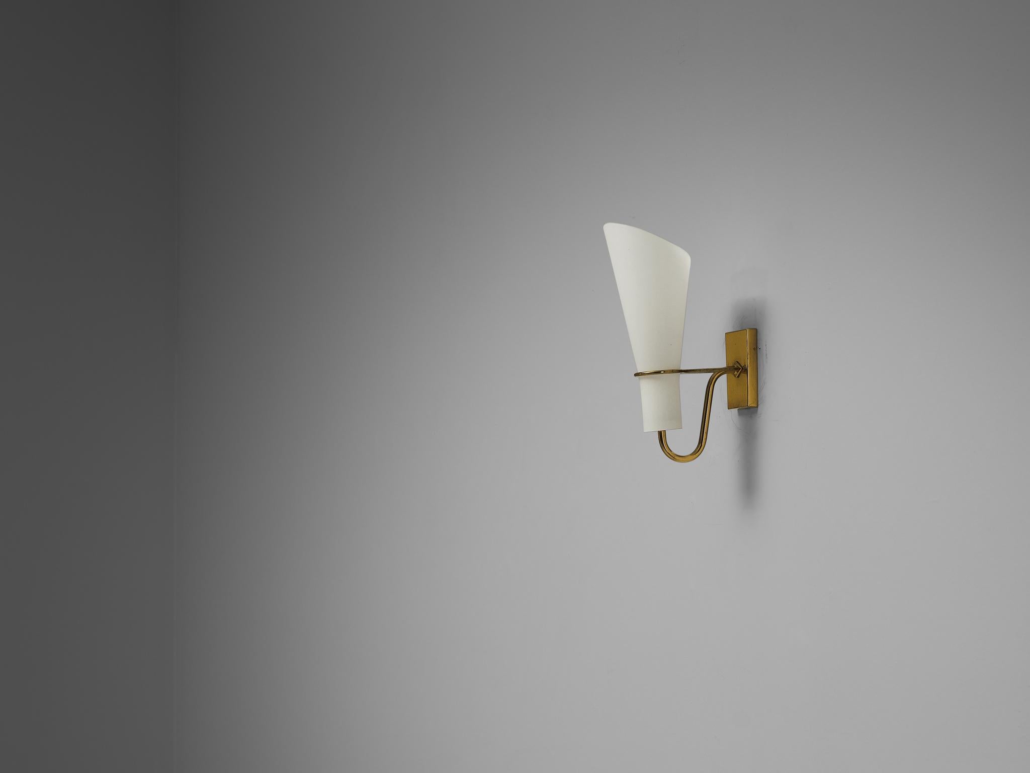 Hans Bergström for ASEA Belysning Wall Light in Brass and White Glass  For Sale 4