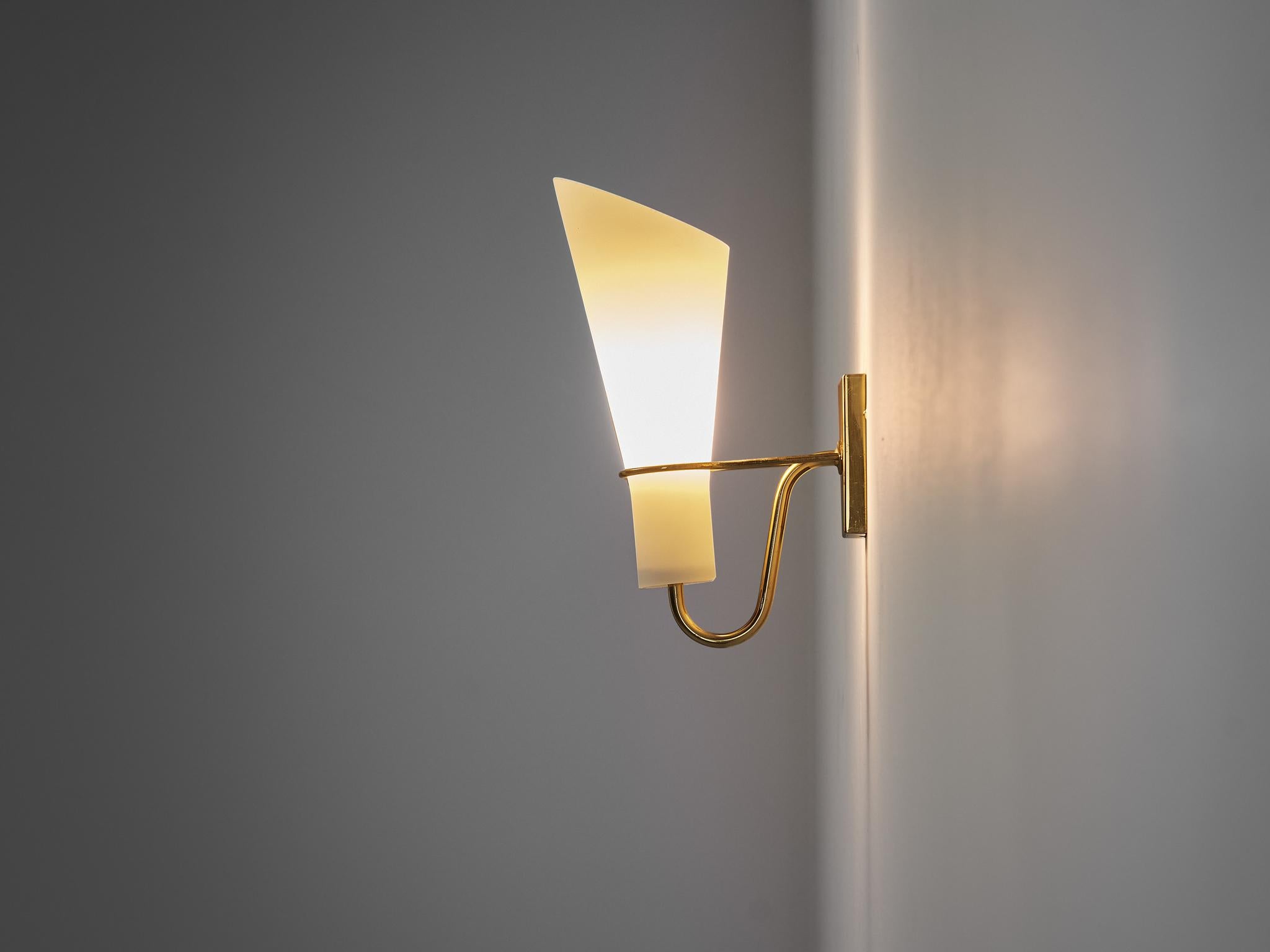 Hans Bergström for ASEA Belysning Wall Light in Brass and White Glass  For Sale 1