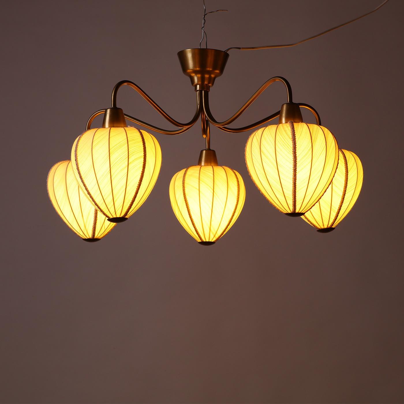 Scandinavian Modern Hans Bergström for Ateljé Lyktan 5-arm Chandelier in Brass, Sweden 1940s For Sale