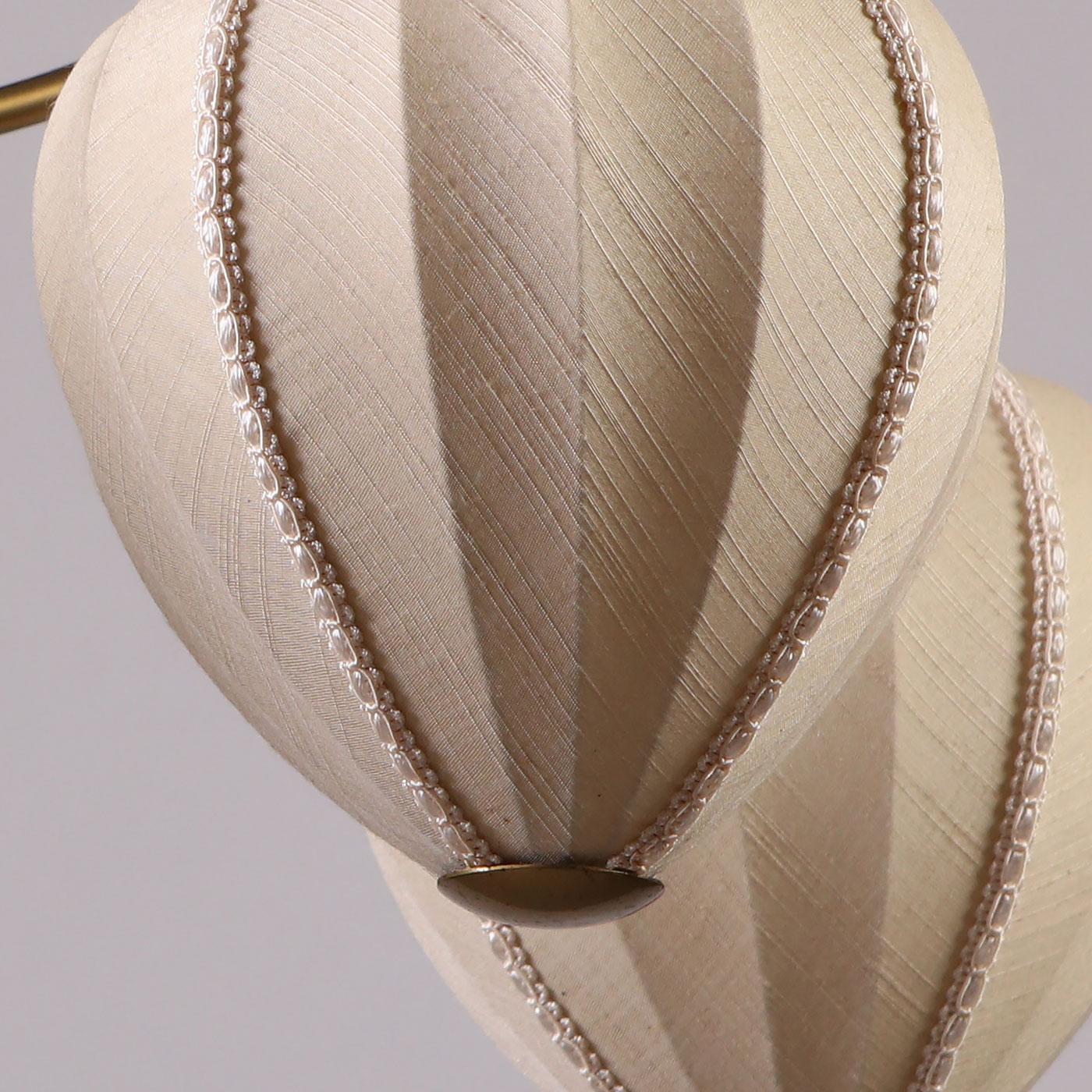 Hans Bergström for Ateljé Lyktan 5-arm Chandelier in Brass, Sweden 1940s In Good Condition For Sale In Prague, New Town