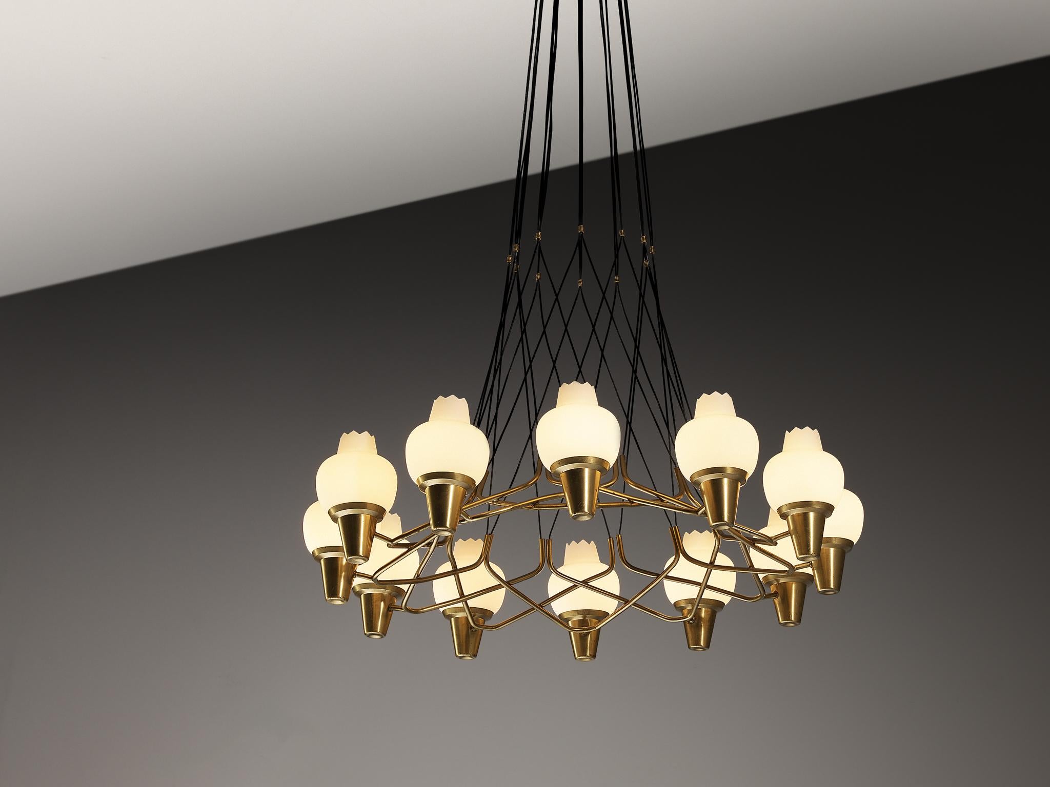 Lámpara Hans Bergström para Ateljé Lyktan de latón y cristal blanco esmerilado en venta 2