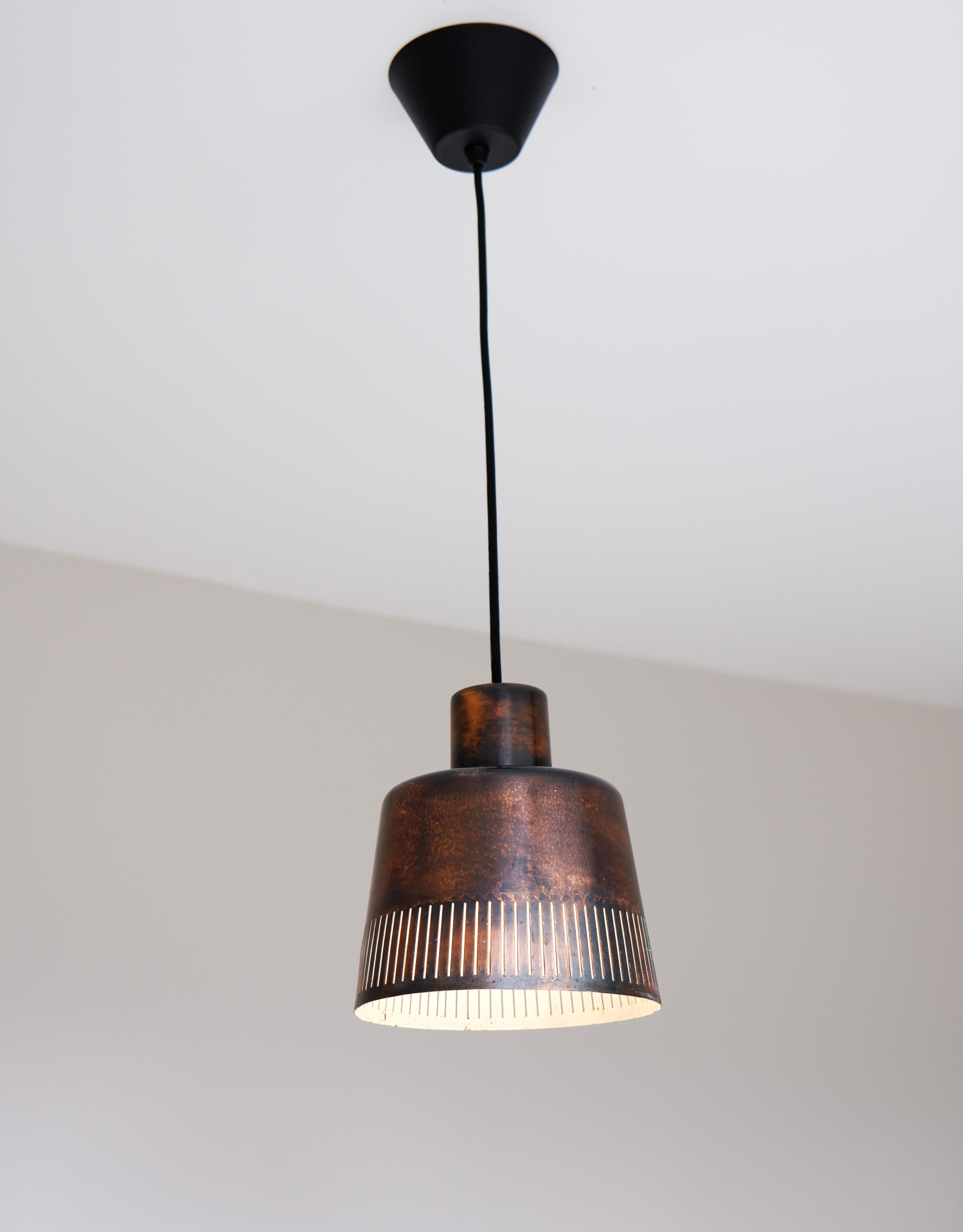 Nice Patinated pendant light design by hans bergström for Atelje Lyktan in the 60's. The light is made in copper and has a really nice patina. Good overhall condition. Hans Bergström is one of the most influencial designer of his time along side