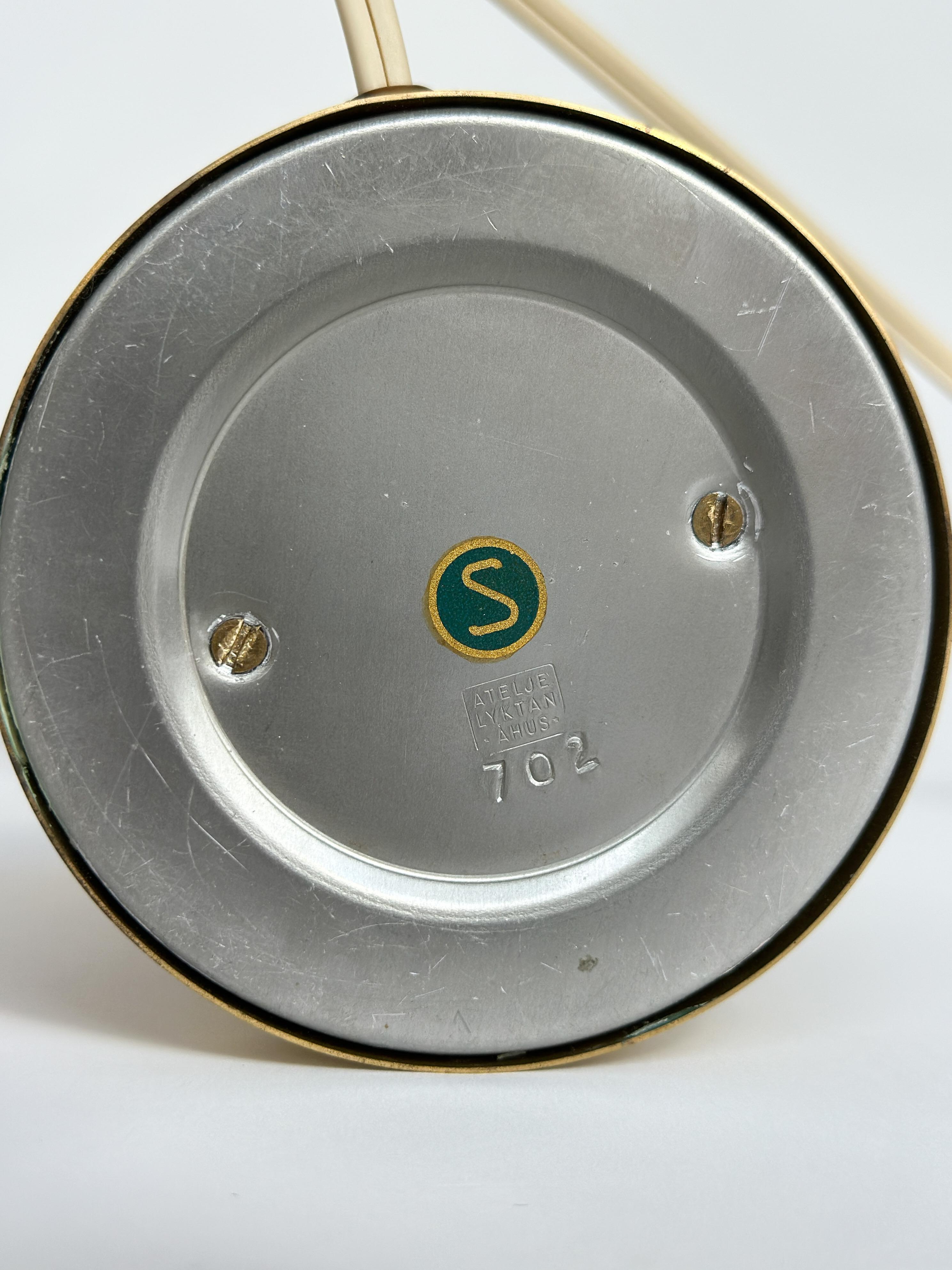 Hans Bergström Table Lamp 702 Atelje Lyktan Opaline Glass Brass Light 1950s For Sale 5