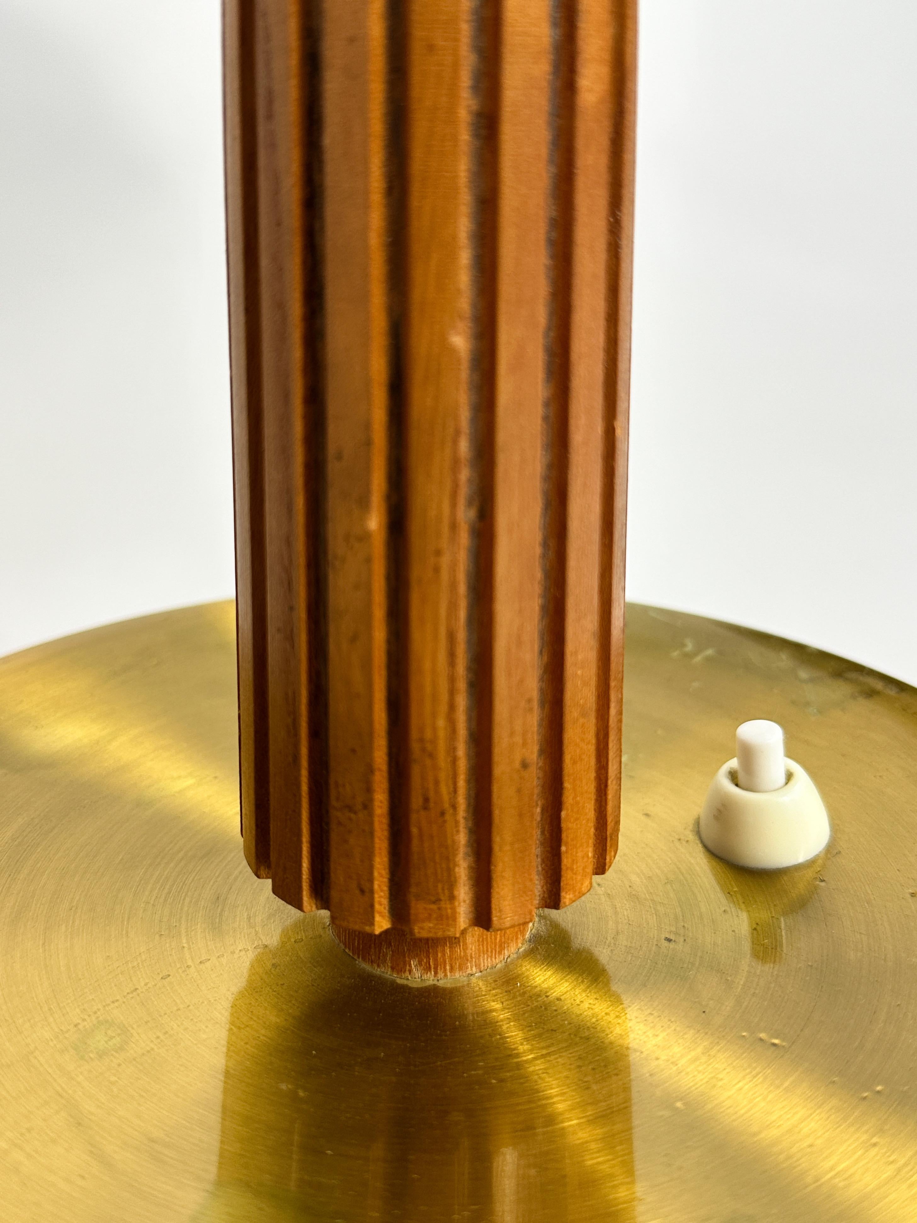 Lampe de table Hans Bergström Brass & Teak ASEA Suède années 1950 en vente 3