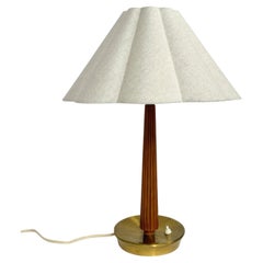 Hans Bergström Tischlampe Messing & Teak ASEA Schweden 1950er Jahre