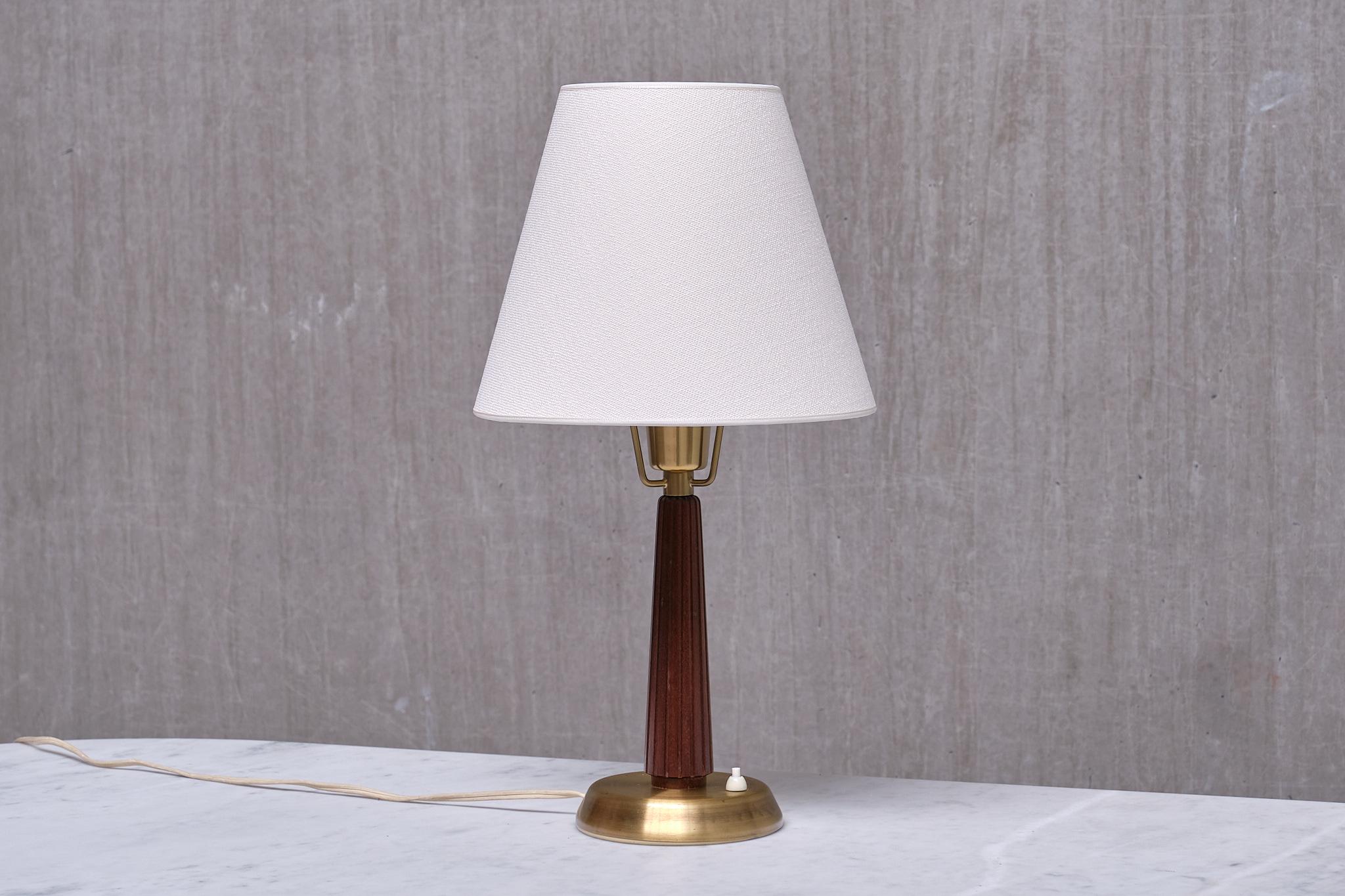 Lampe de table Hans Bergström, modèle E1149, laiton et orme, ASEA, Suède, années 1940 en vente 4
