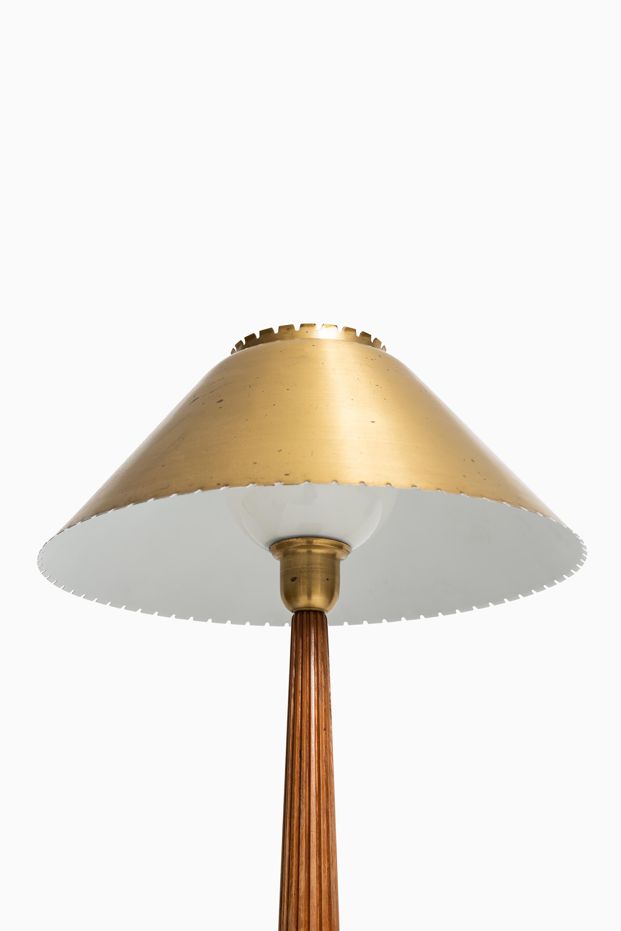 Hans Bergström table lamp produced by ASEA in Sweden In Good Condition For Sale In Limhamn, Skåne län