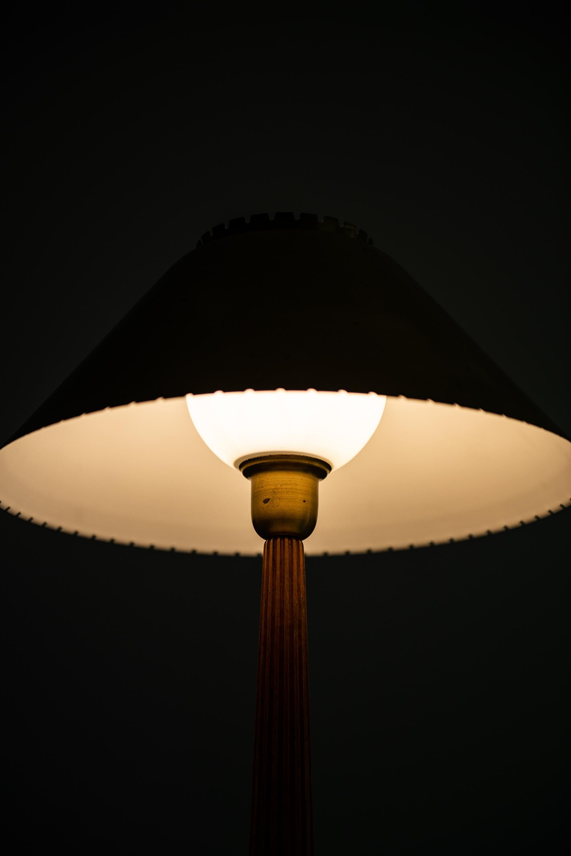 Lampe de table Hans Bergström produite par l'ASIA en Suède en vente 3