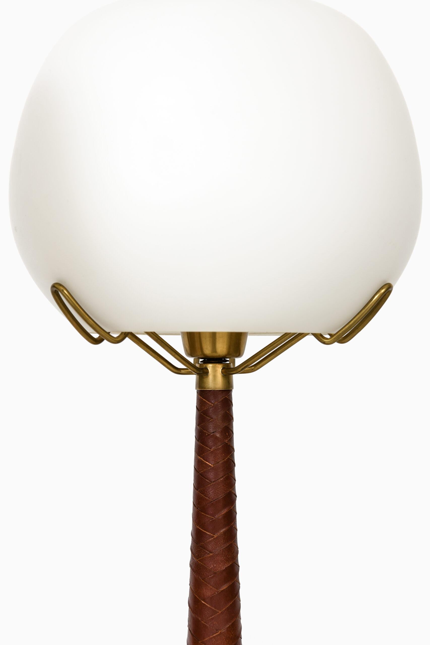 Rare pair of table lamps model 700 designed by Hans Bergström. Produced by Ateljé Lyktan in Åhus, Sweden.