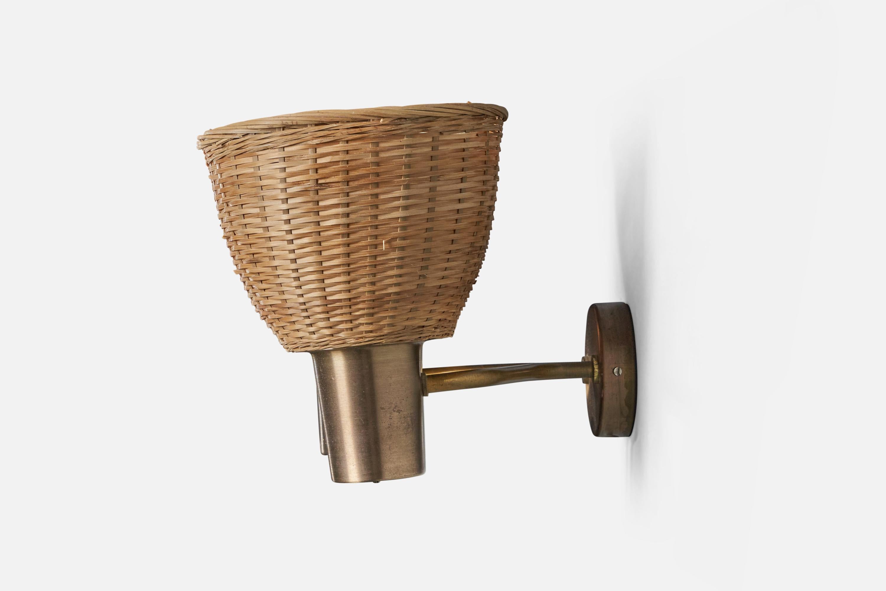 Hans Bergström, Wall Light, Brass, Rattan, Sweden, 1950s In Good Condition For Sale In High Point, NC