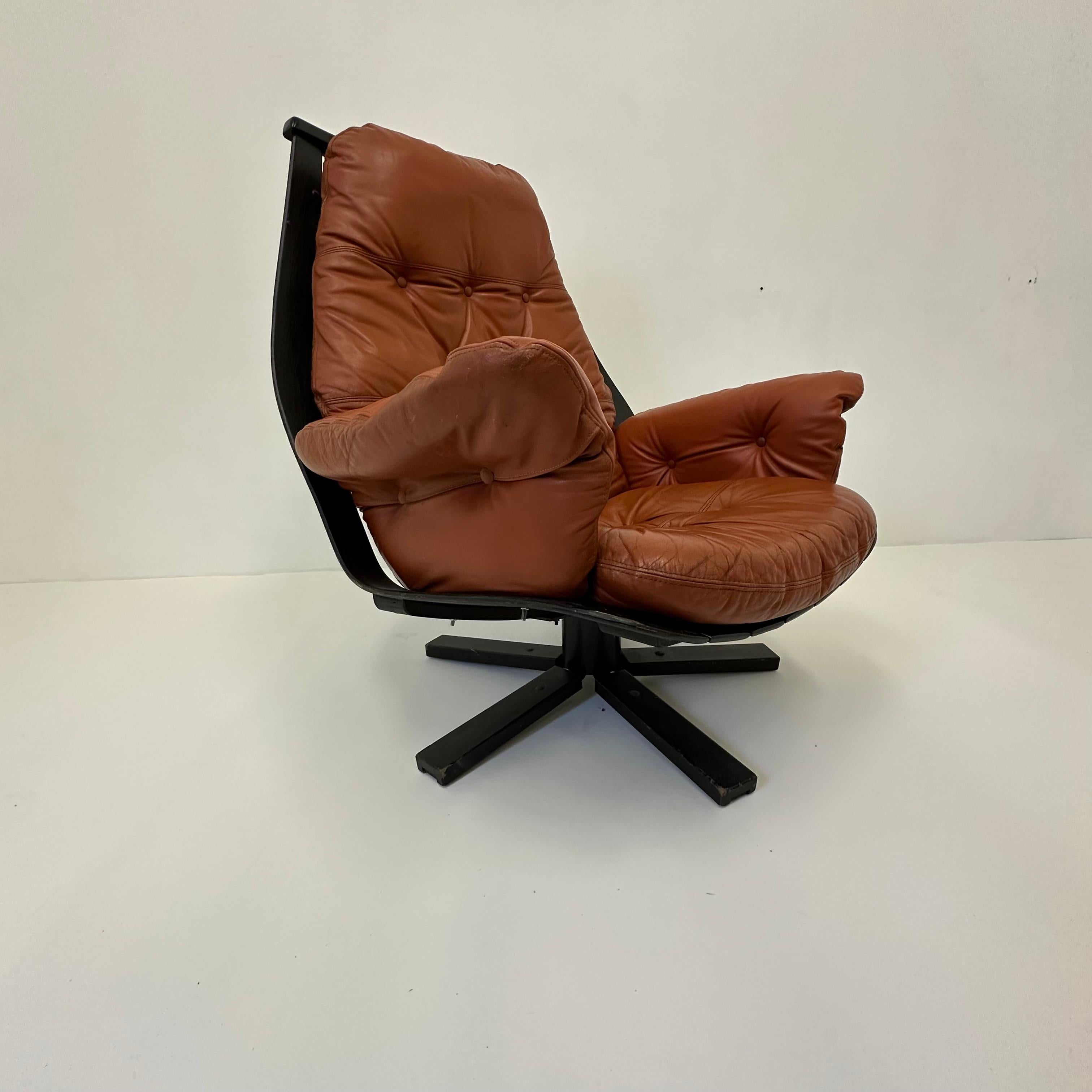 Hans Brattrud for Hove Möbler swivel chair , 1970’s For Sale 3