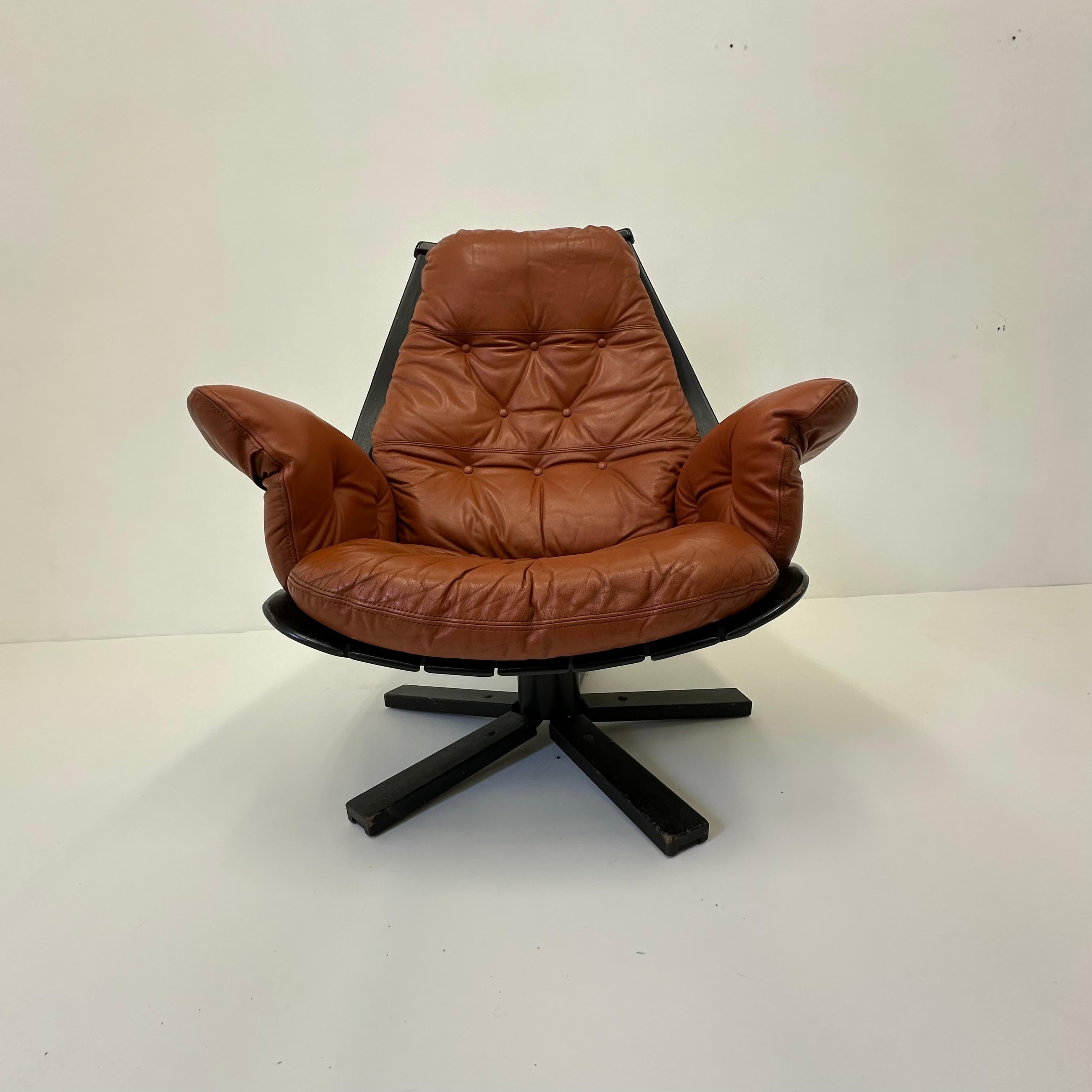 Dimensions: 83cm Width , 38cm height seat ,99cm Height total, 75cm Width
Period: 1970’s
Origin: Norway
Condition: Good Armrest leather is renewed.