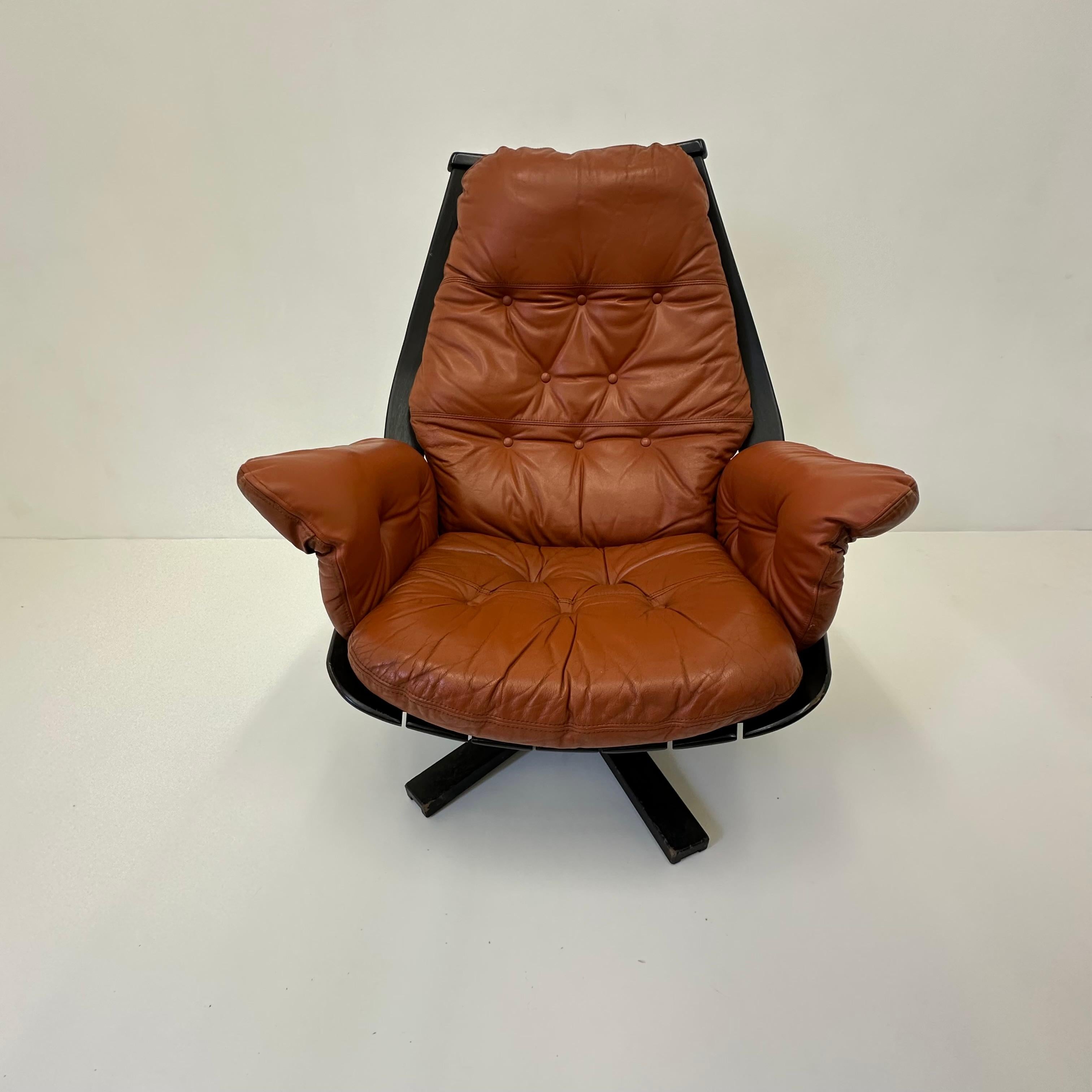 Hans Brattrud for Hove Möbler swivel chair , 1970’s In Good Condition For Sale In Delft, NL