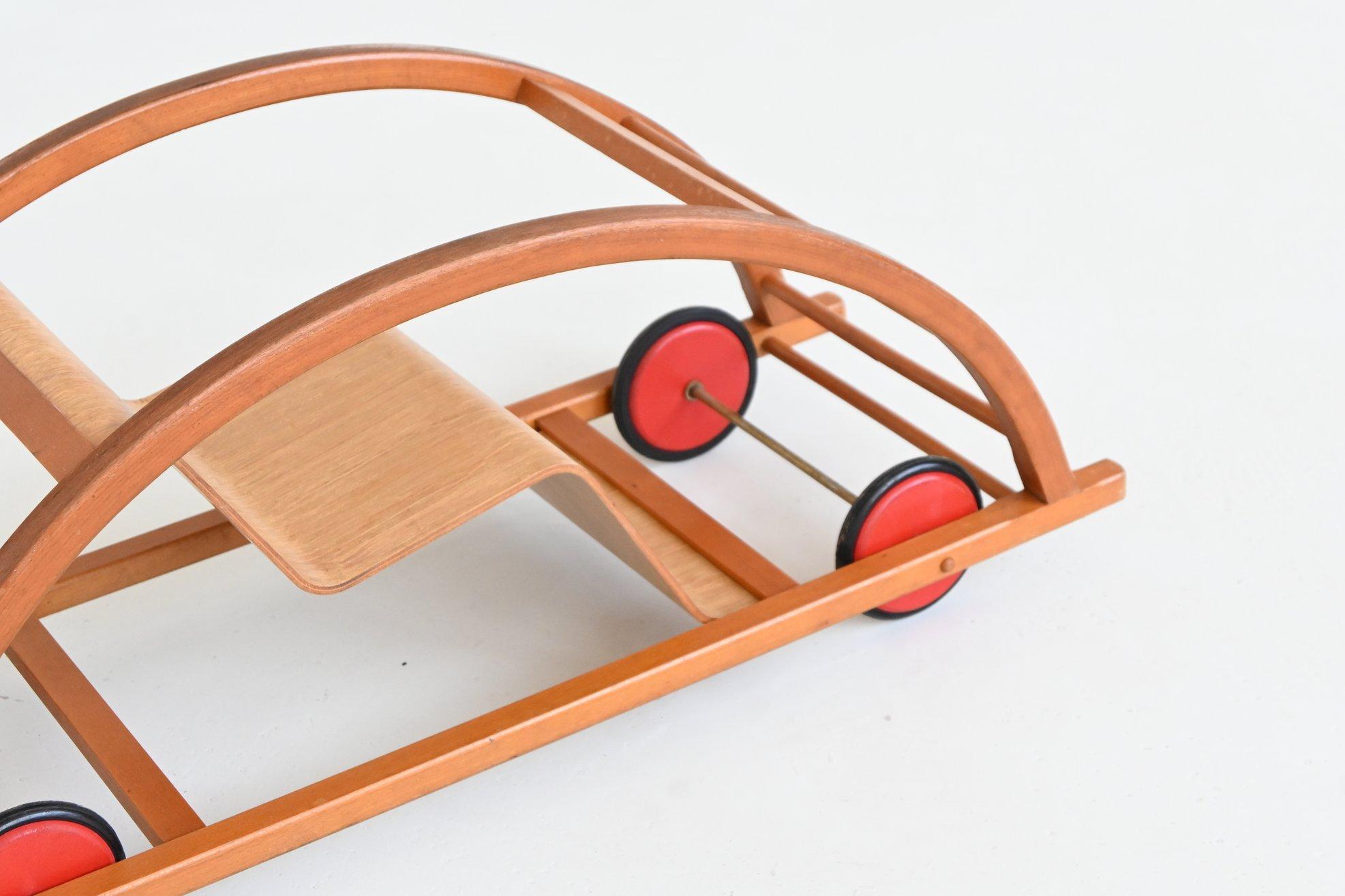 Mid-20th Century Hans Brockhage & Erwin Ändra Schaukelwagen Siegfried Lenz Germany 1957 For Sale