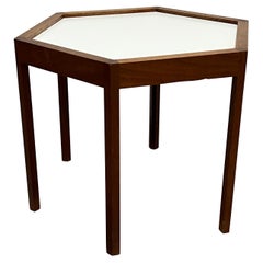 Table d'appoint danoise hexagonale en bois de rose et stratifié blanc Hans C. Andersen, années 1960
