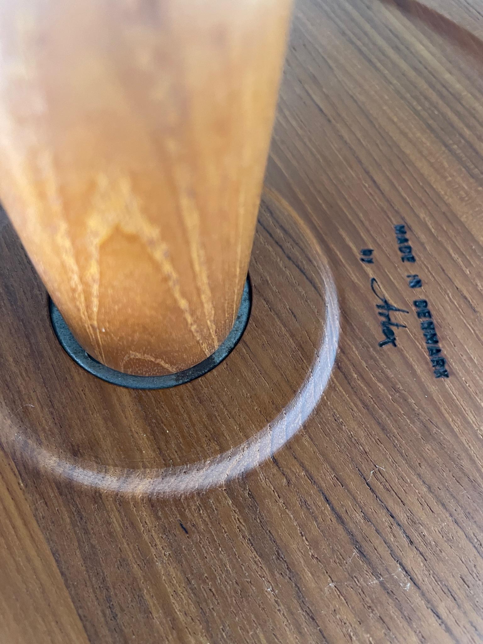Hans C. Andersen Beistelltisch aus massivem Teakholz von Artex im Zustand „Gut“ im Angebot in San Diego, CA