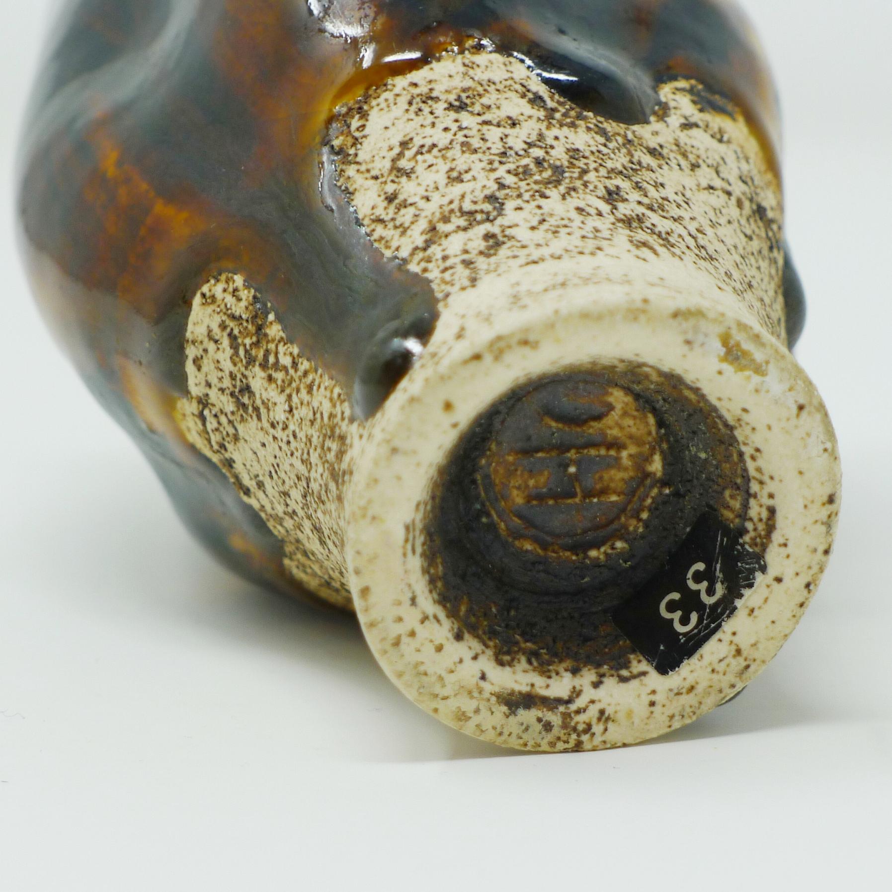 Hans Coper, Vaso in gres con piede in smalto di Treacle, circa 1954, sigillo impresso in vendita 2