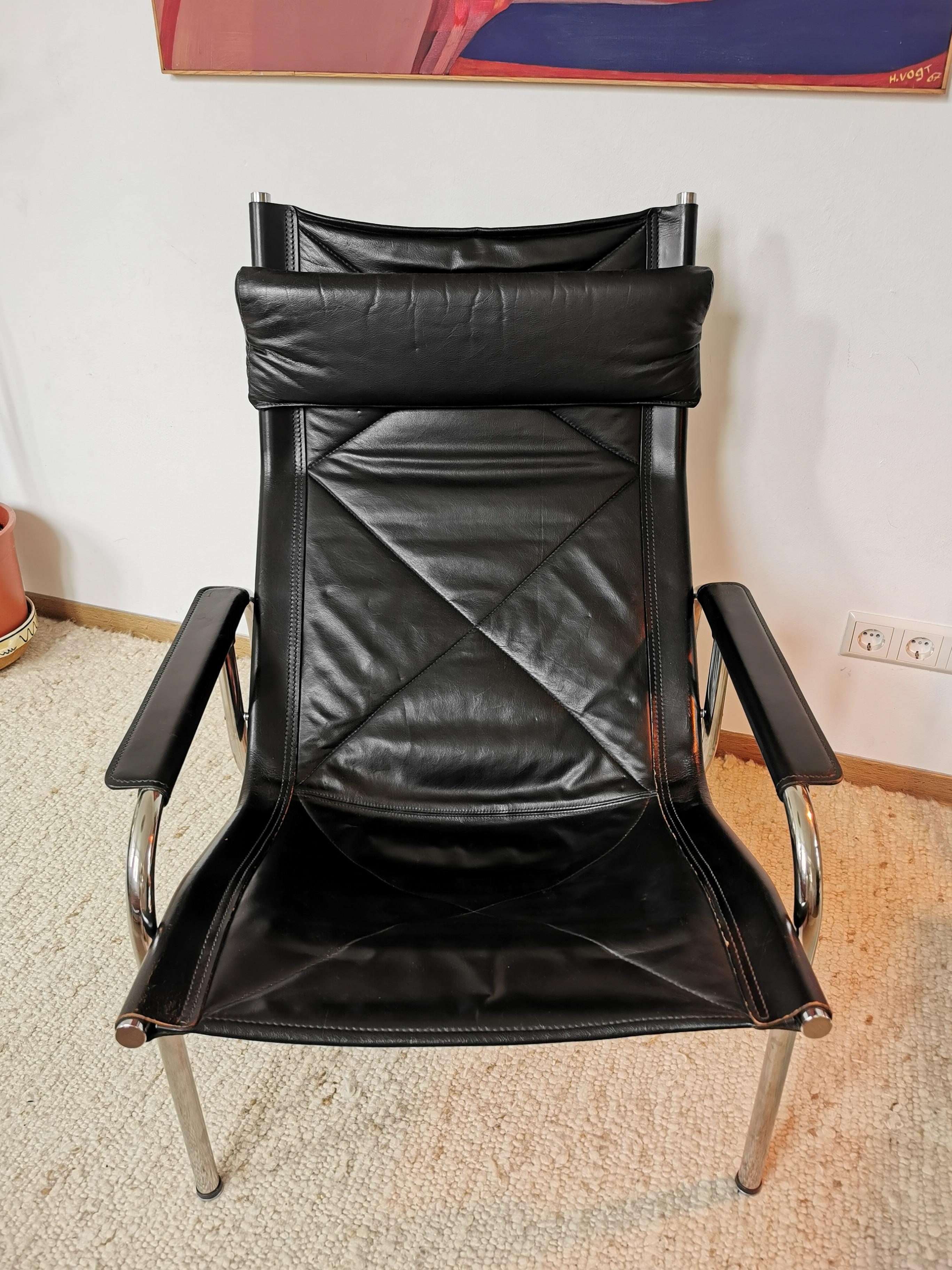 Hans Eichenberger Chair Strässle switzerland design loungechair Ottoman  For Sale 1