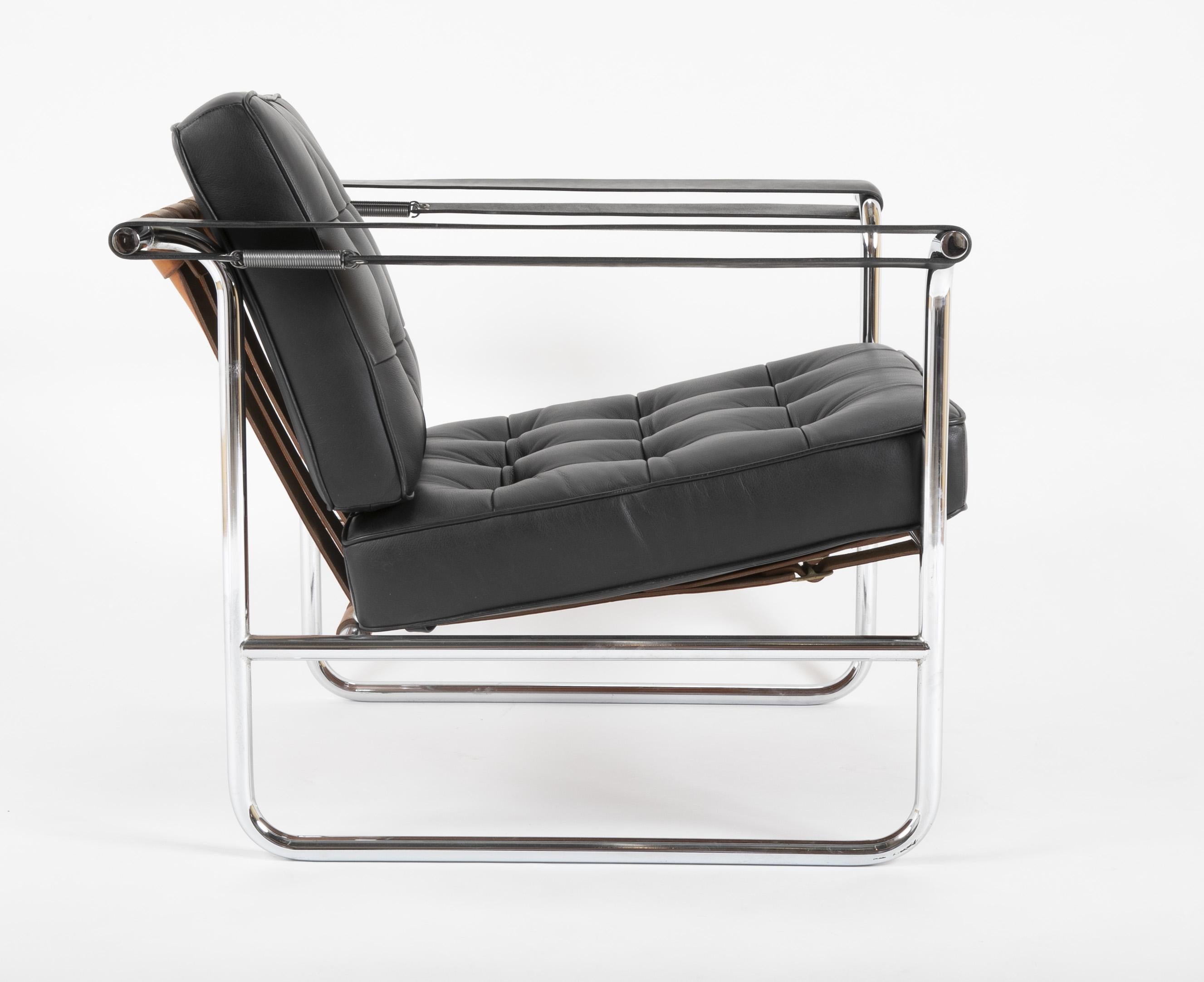 Swiss Hans Eichenberger for De Sede, HE 113 Black Leather Chair with Cognac Straps