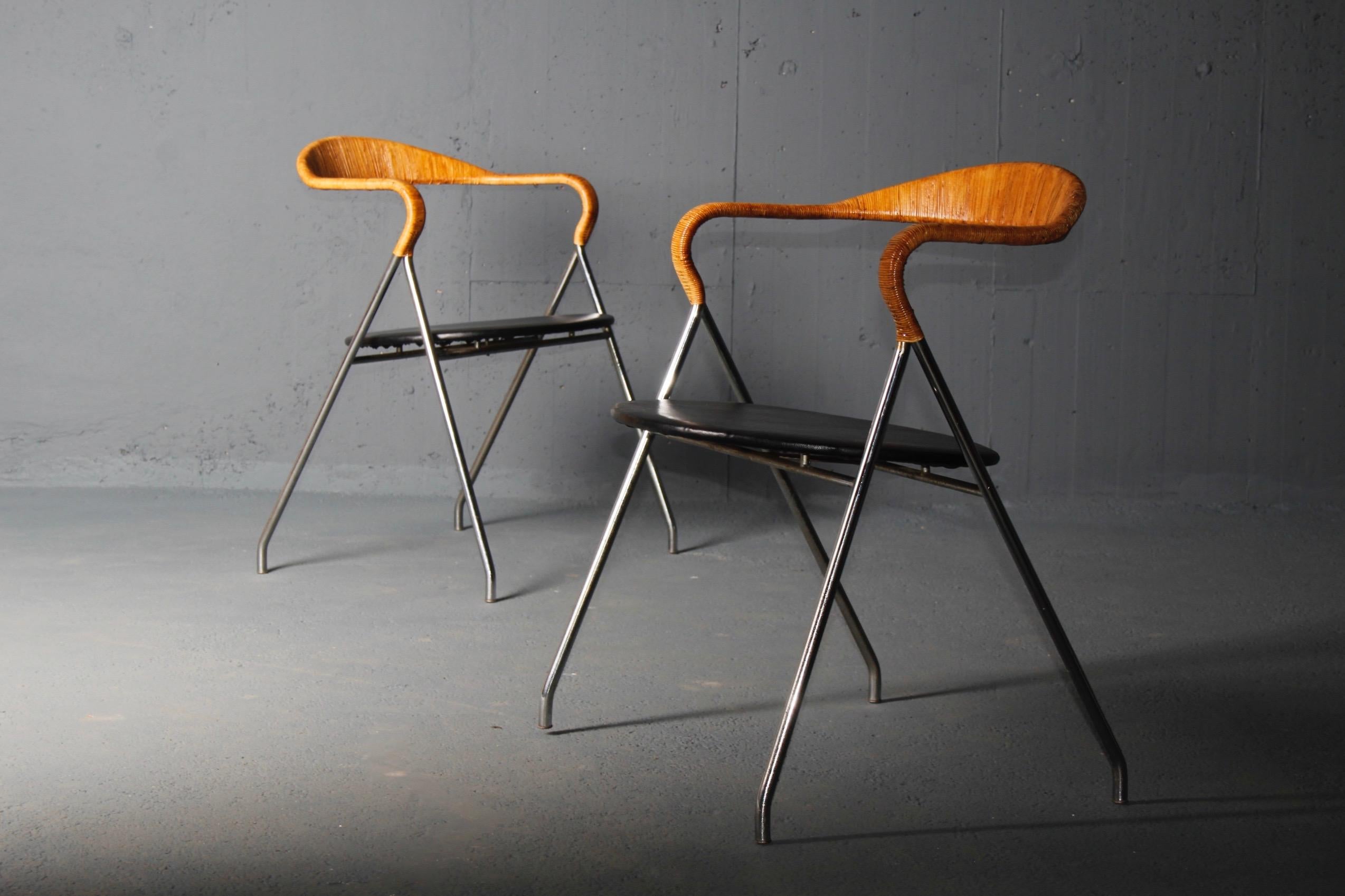 Hans Eichenberger Saffa HE-103 pair of chair for Dietiker, 1955, Switzerland.