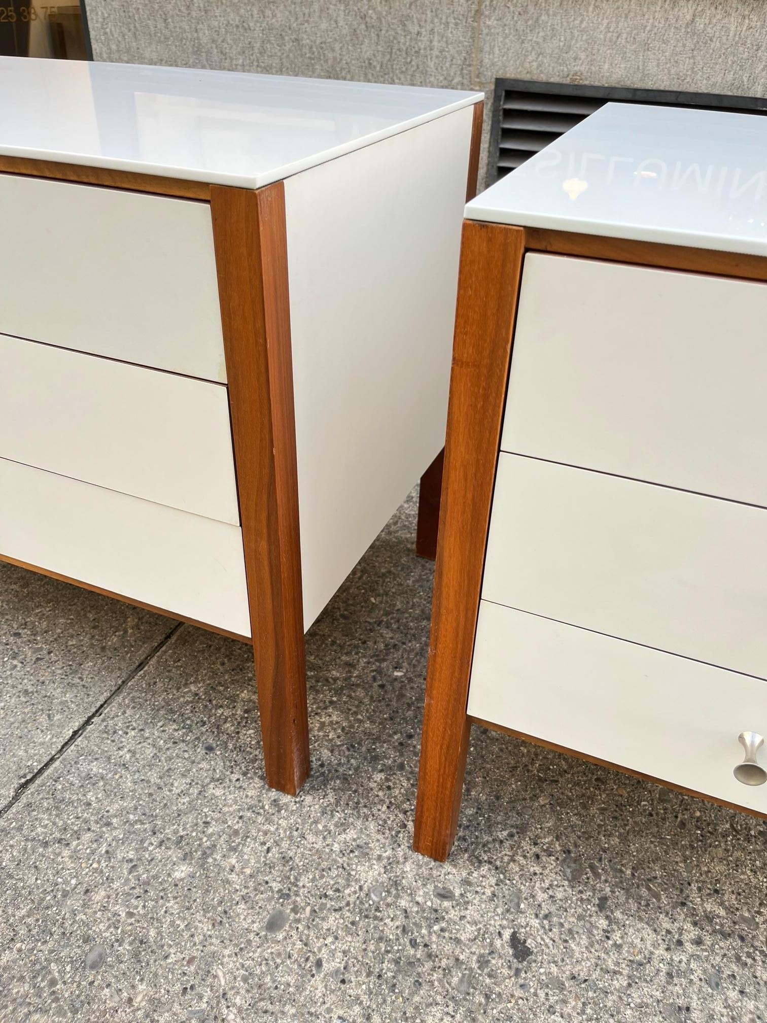 Hans Eichenberger Set of 2 Chest of Drawers, Switzerland, ca. 1950s For Sale 4