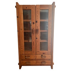 Hans Frydendal for IDE Møbler "Christian IV" Vitrine in Pomeranian Pine