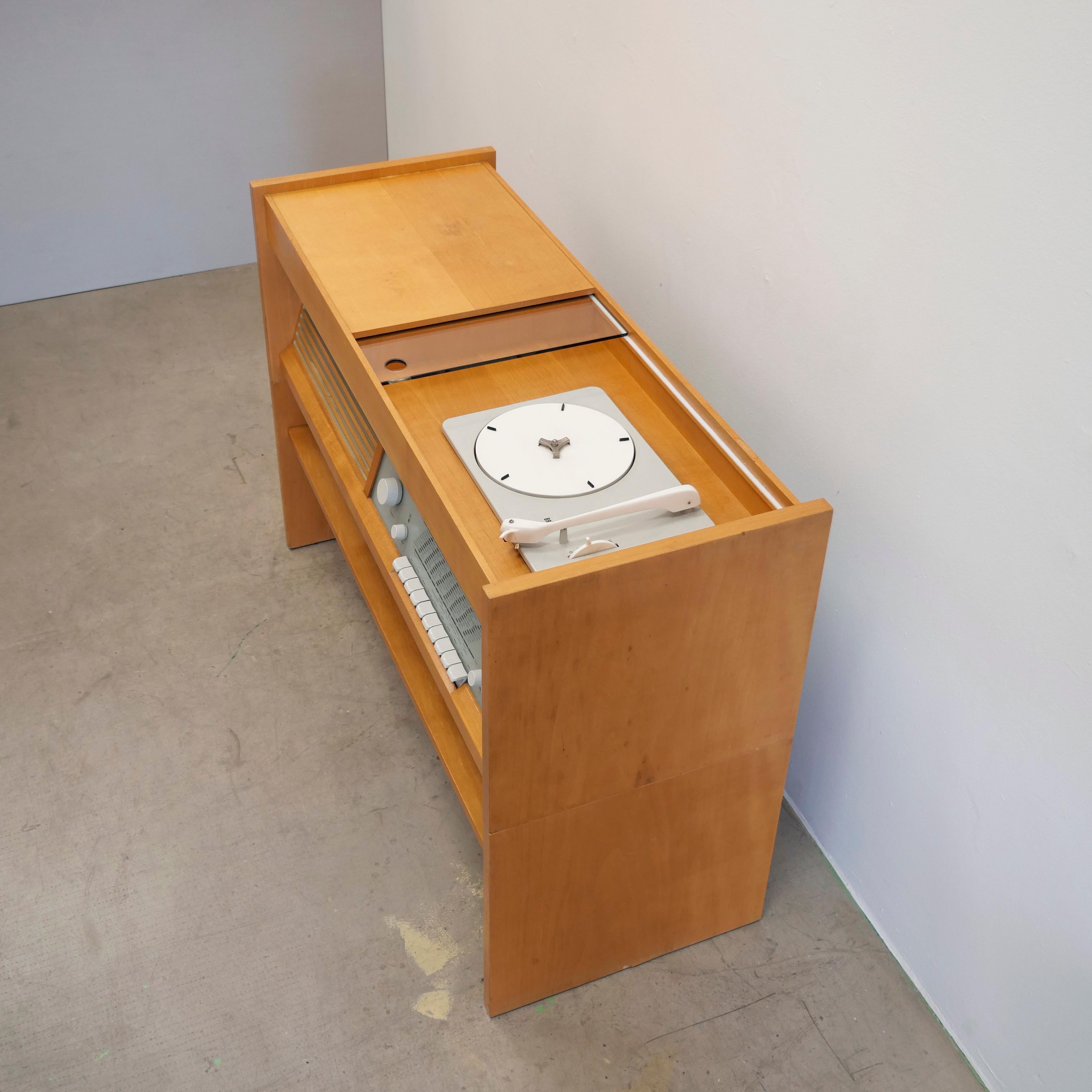 Mid-20th Century Hans Gugelot, Braun PKG 5-81 Radiogram record player for Dieter Rams audio SK4 5