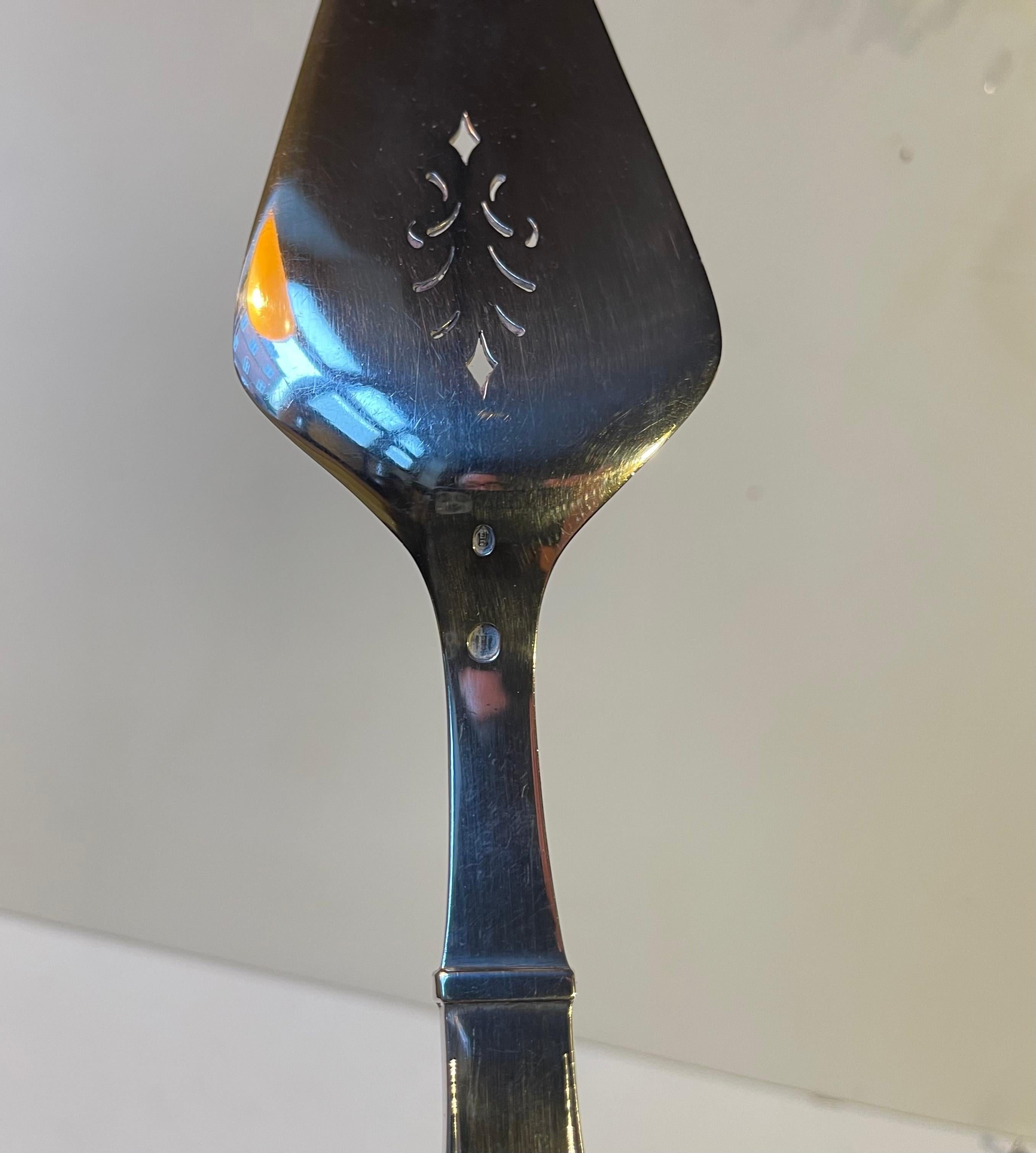 Mid-20th Century Hans Hansen Silver Fish Serving Set - Dessin no. 7 - 'Arvesølv' For Sale