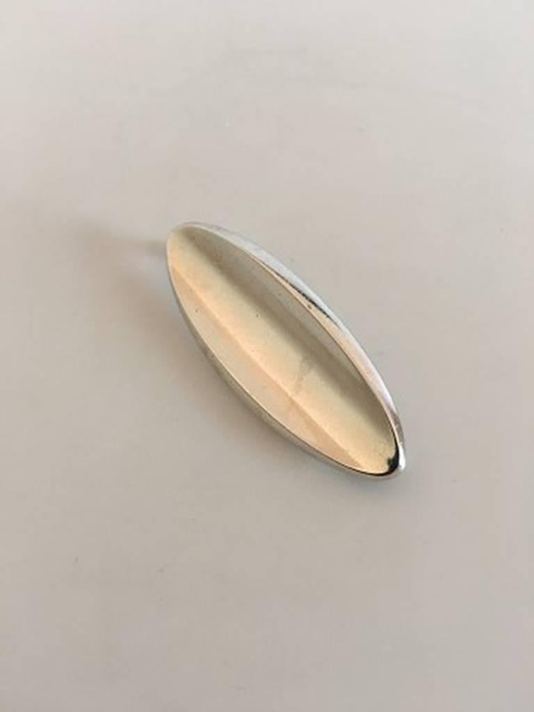 Hans Hansen Sterling Silver Brooch No 111. Measures 5.7 cm / 2 1/4 in. and is in good condition. Weighs 18 g / 0.63 oz.