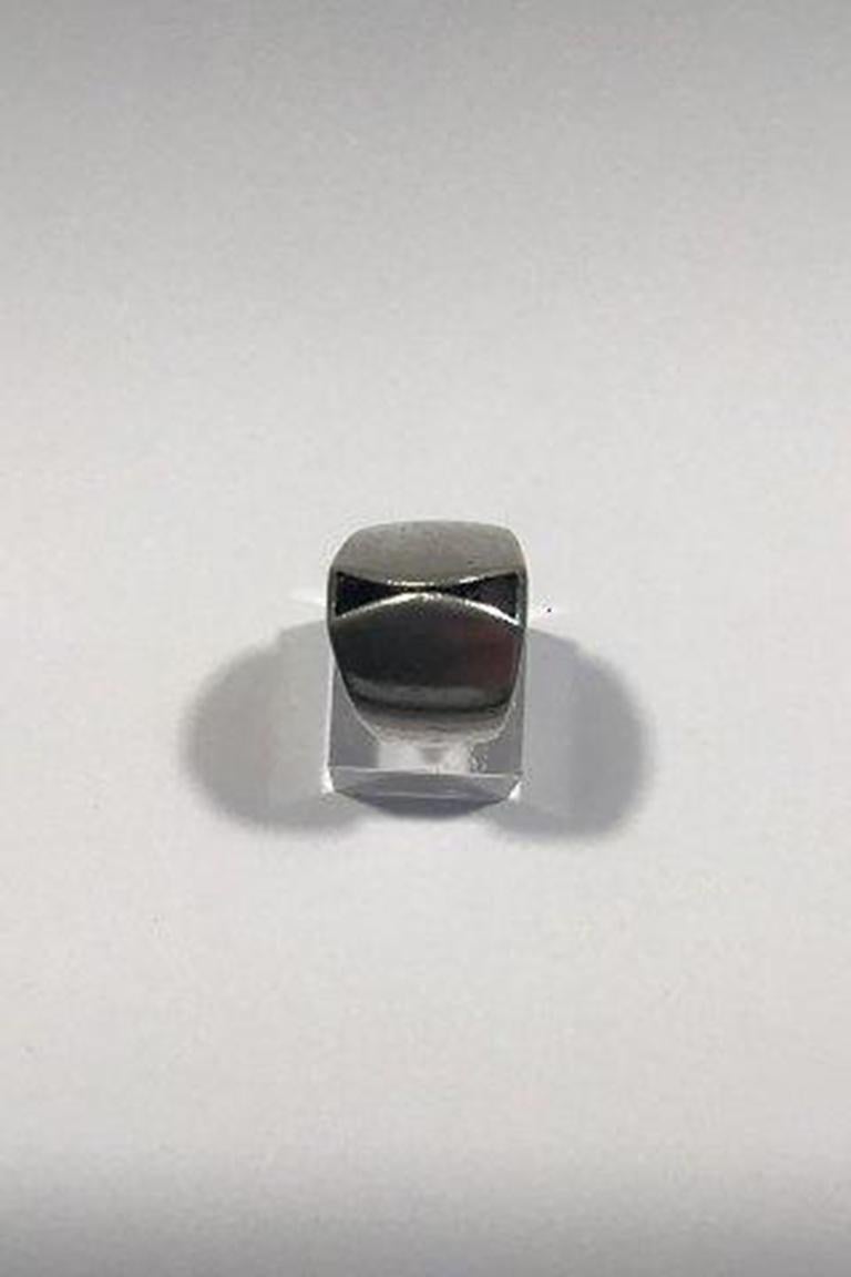 Hans Hansen Sterling Silver Ring with enamel No 186E.

Size 53/US6½ Weight 12.4 gr/0.44 oz.