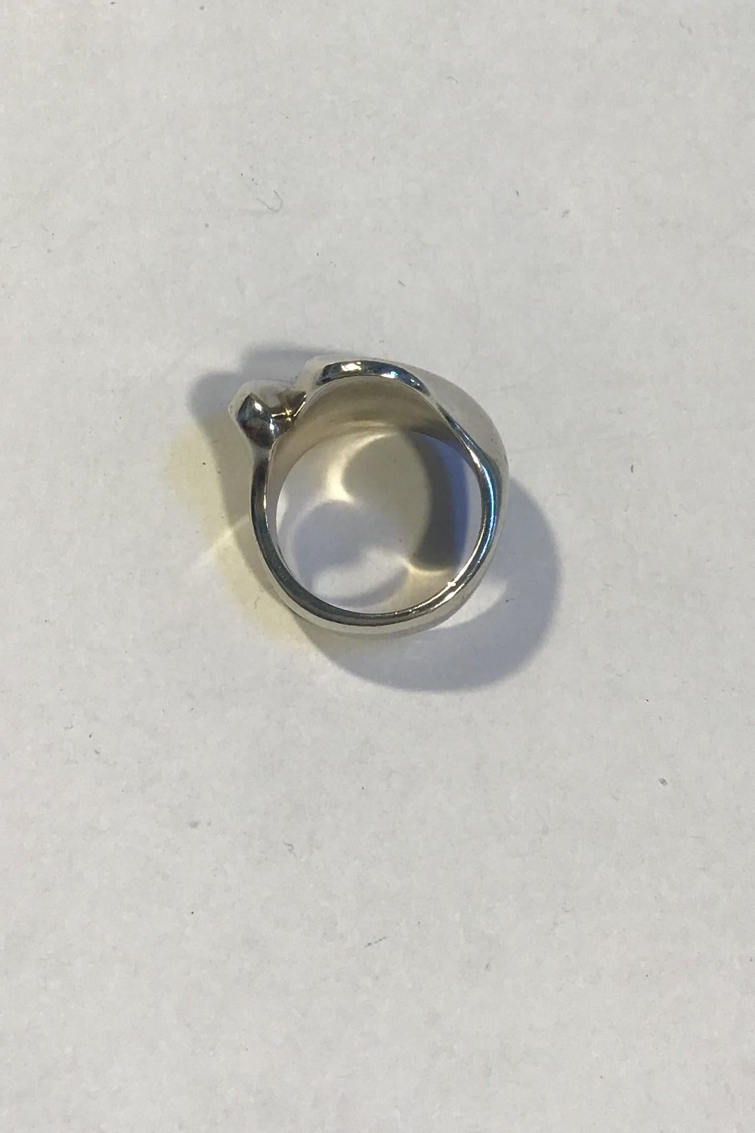Hans Hansen(Georg Jensen) Sterling Silver Ring 

Ring size 54/US 6 3/4 
Weight 14.3 gr/0.50 oz