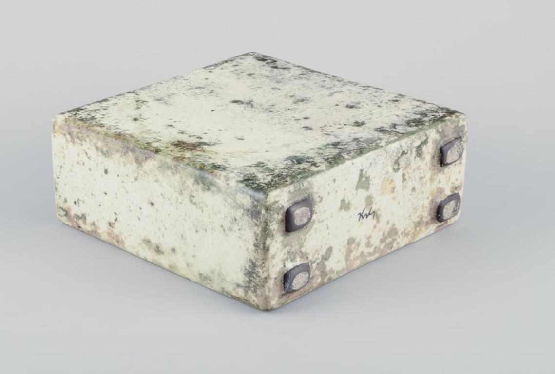 Fine XX secolo Hans Hedberg per Biot, Francia. Vaso rettangolare in ceramica. Anni '70/80 in vendita