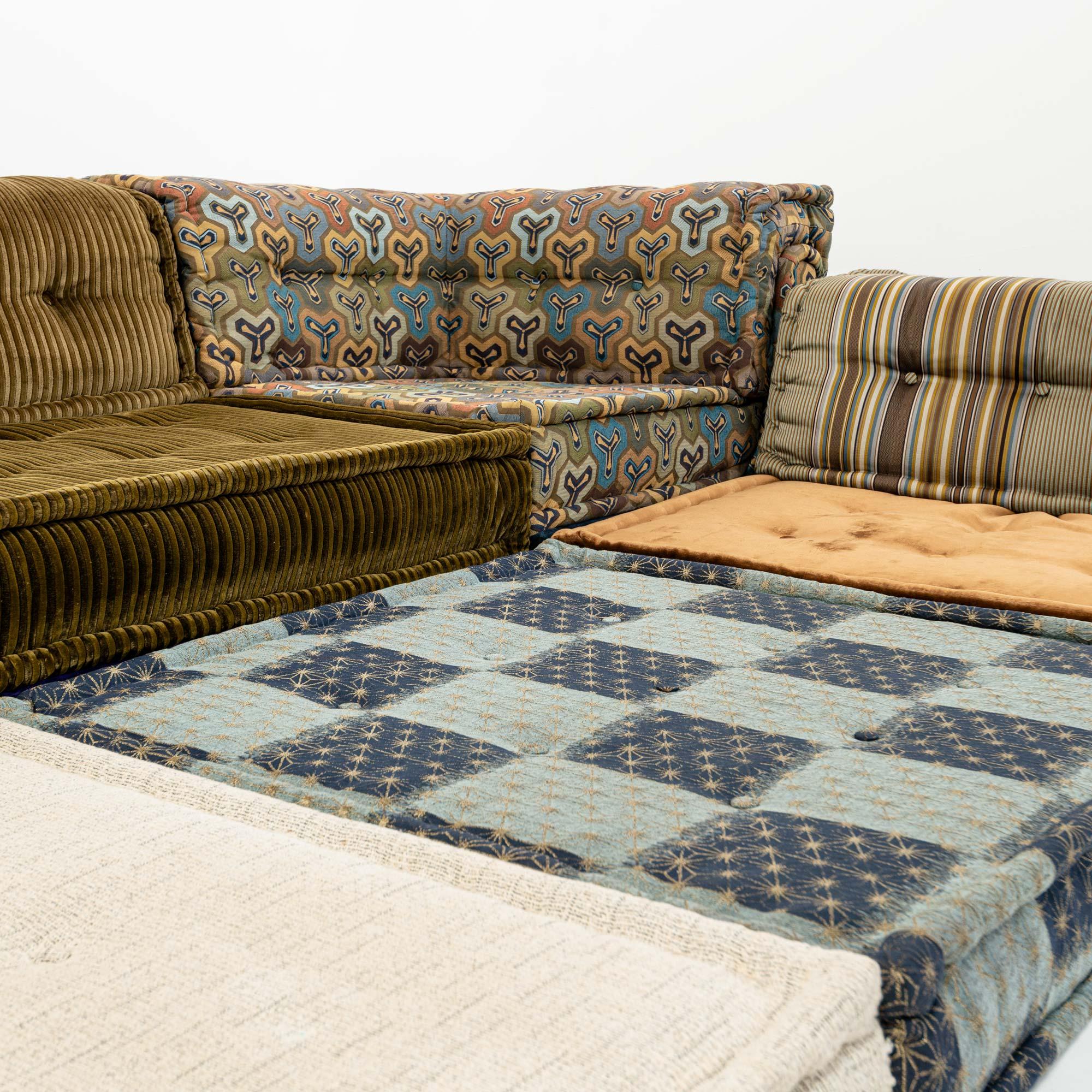 Hans Hopfer for Roche Bobois Mah-Jong 18 pieces Sofa in Kenzo Takada Fabric 11