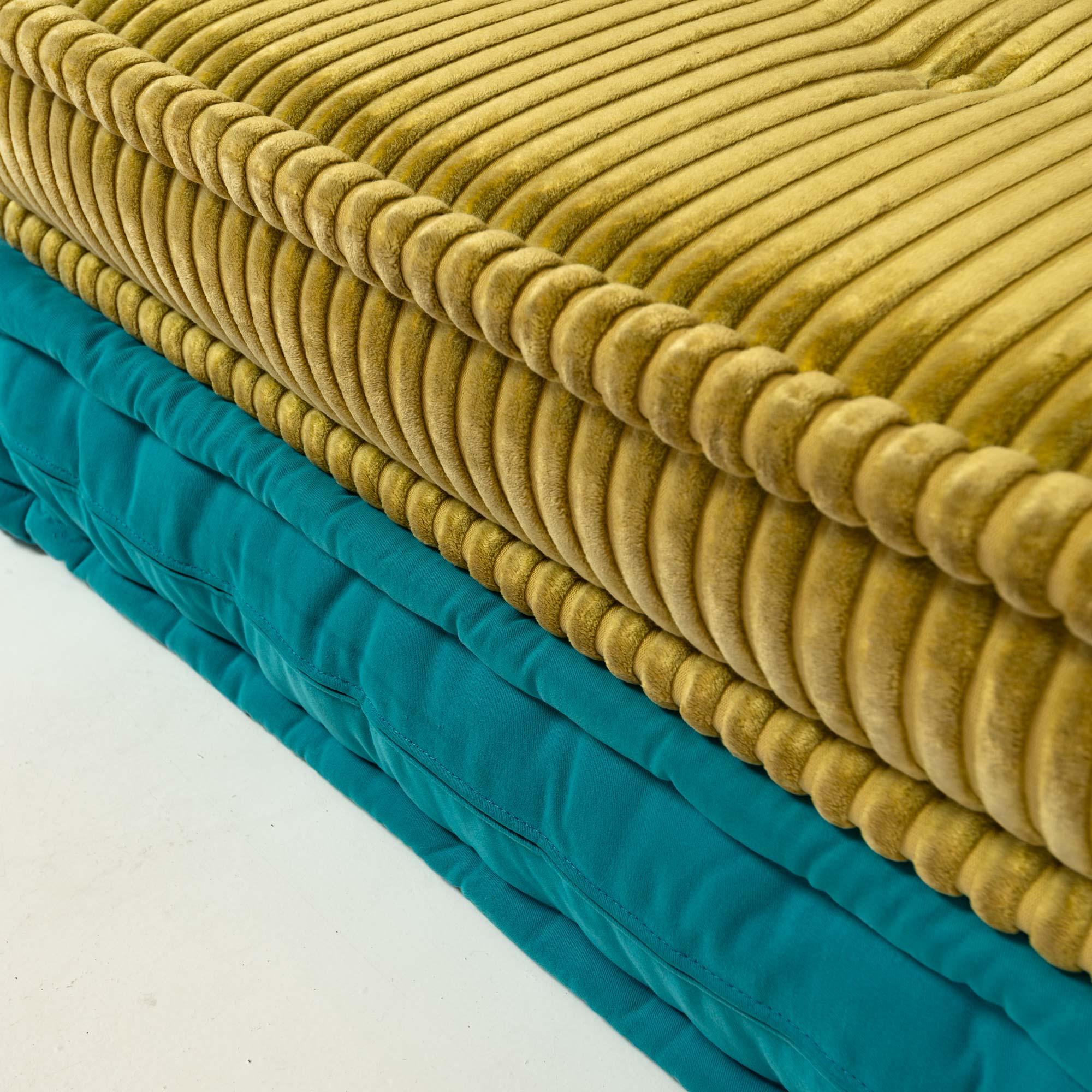 Sofá Mah-Jong de Hans Hopfer para Roche Bobois en tela de Missoni y Kenzo en venta 8