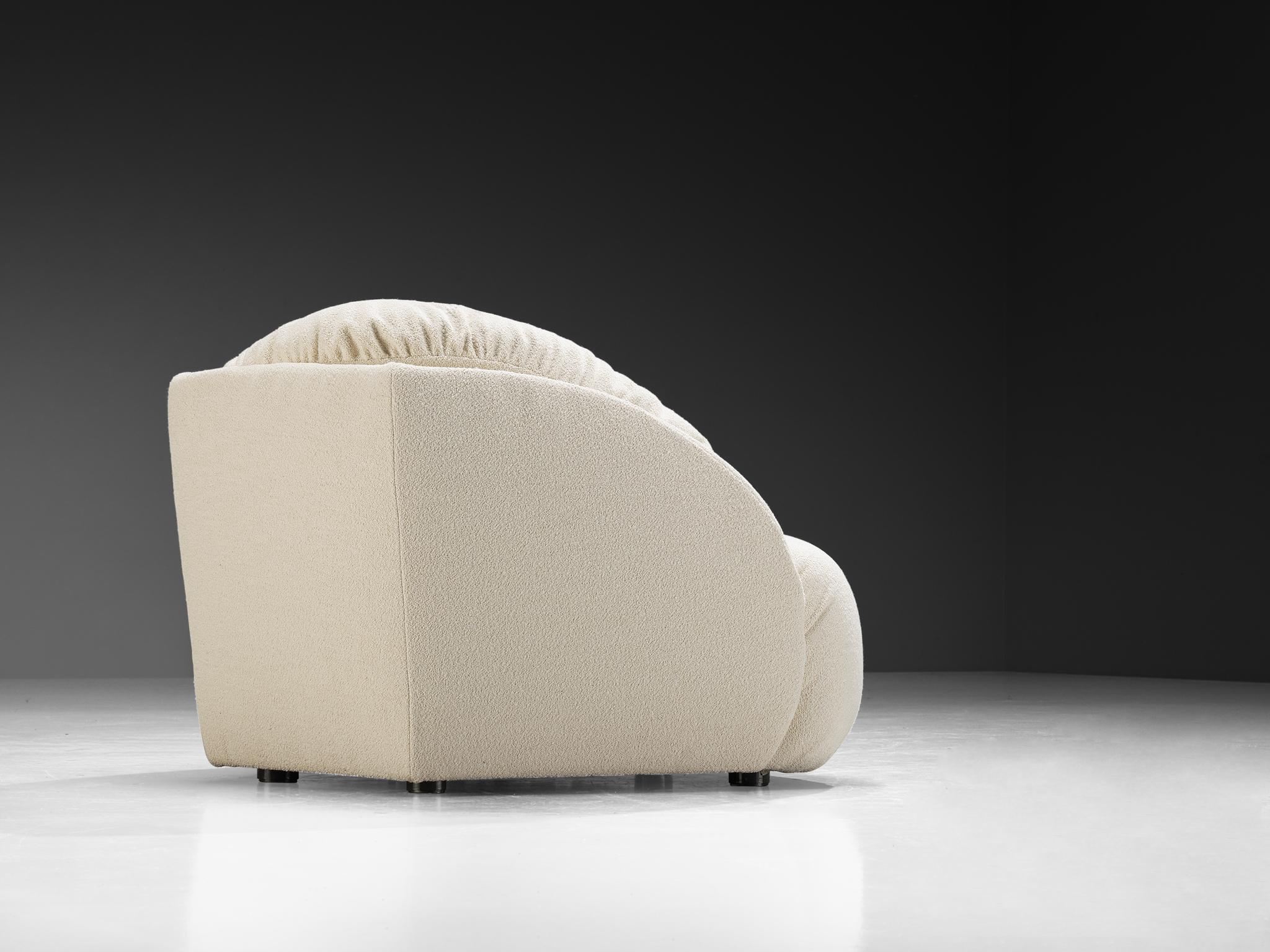 Fin du 20e siècle Hans Hopfer for Roche Bobois Post-Modern Lounge in Off-White Fabric (salon postmoderne en tissu) en vente