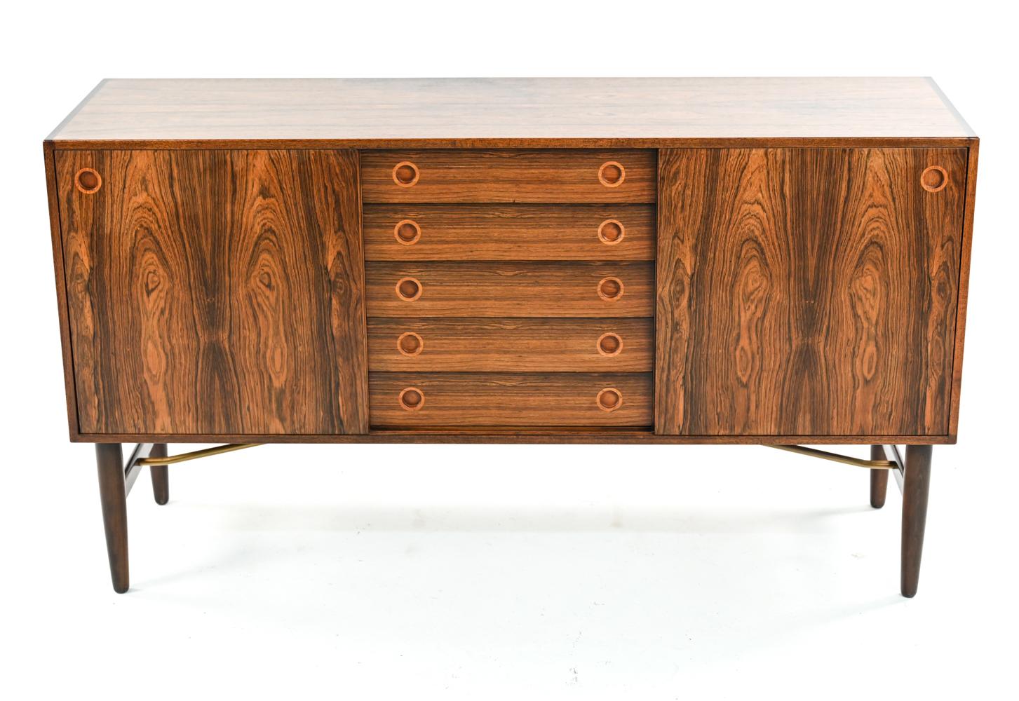 Hans Hove & Palle Petersen Danish Mid-Century Rosewood Sideboard In Good Condition In Norwalk, CT